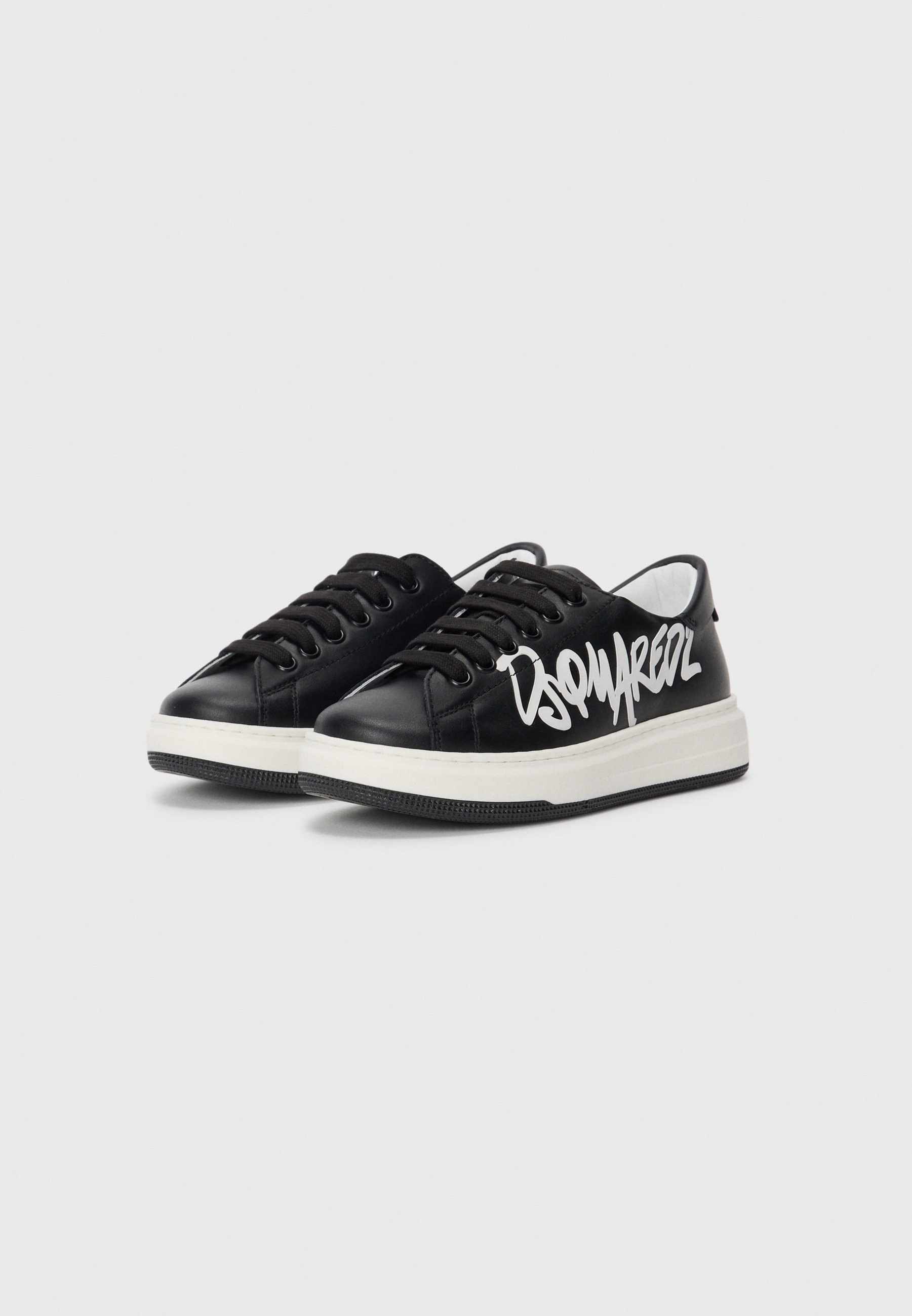 Dsquared2 UNISEX - Vabaajajalatsid - must/valge