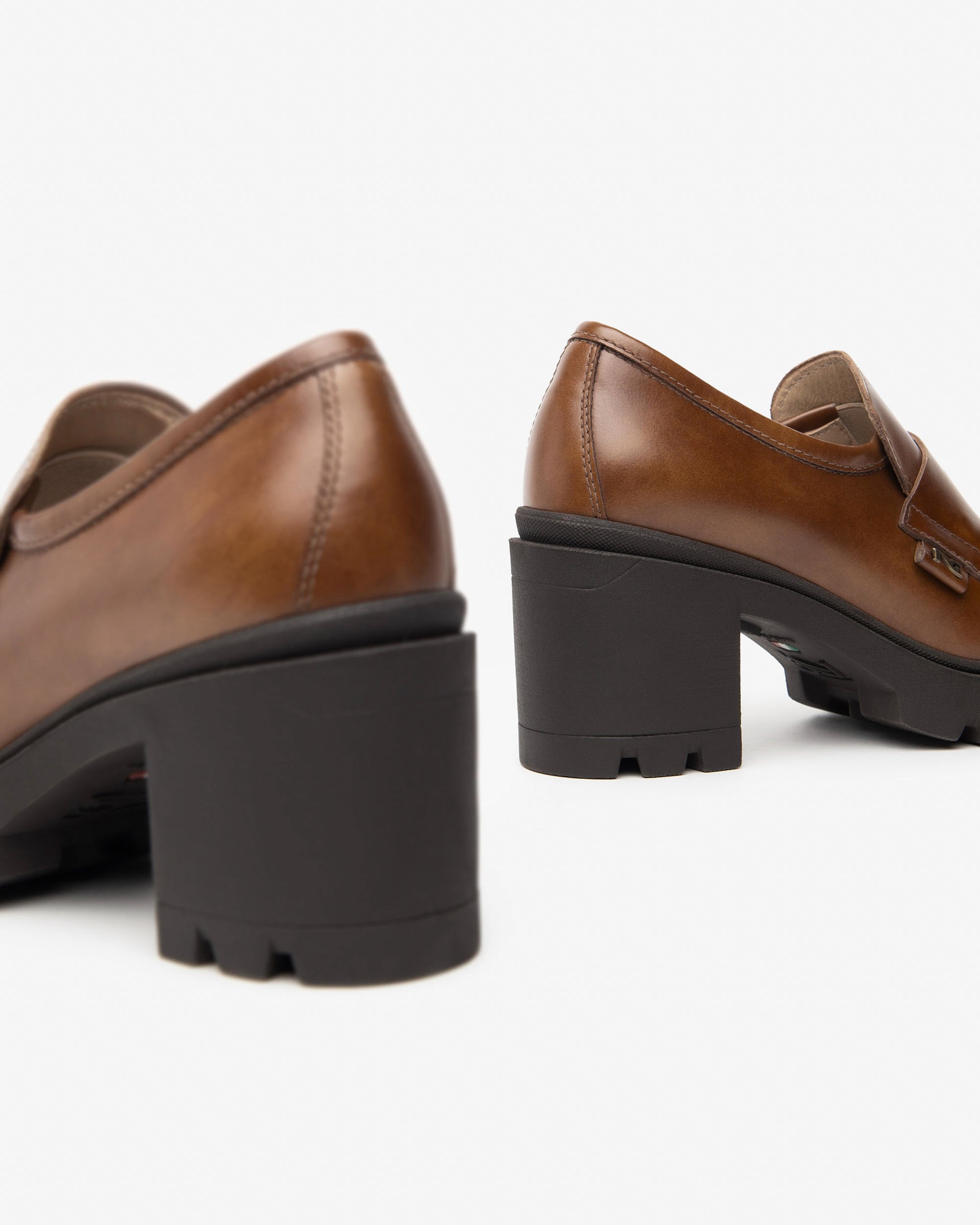  Damen-Ledermokassins