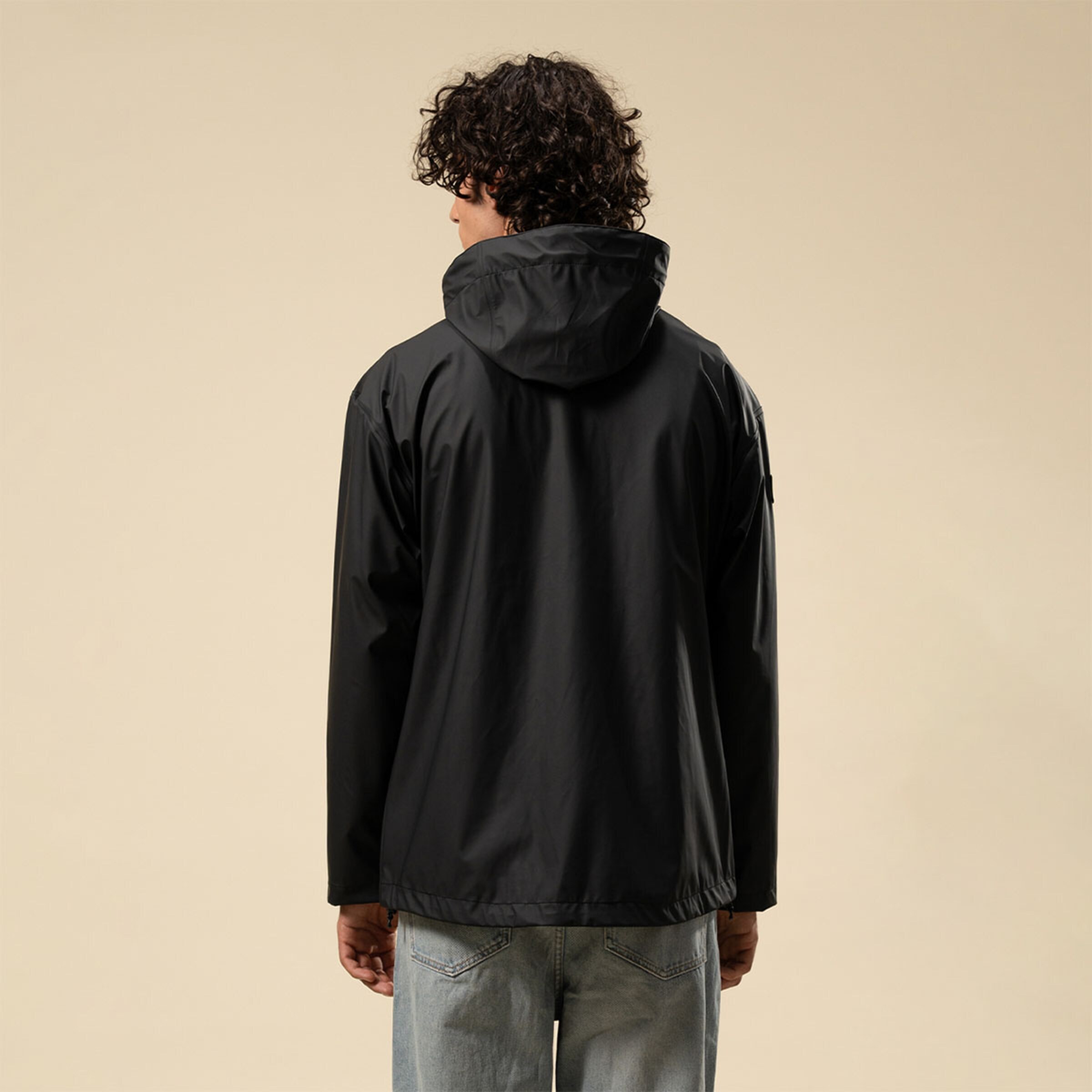 Veste imperméable courte noire de tous les jours