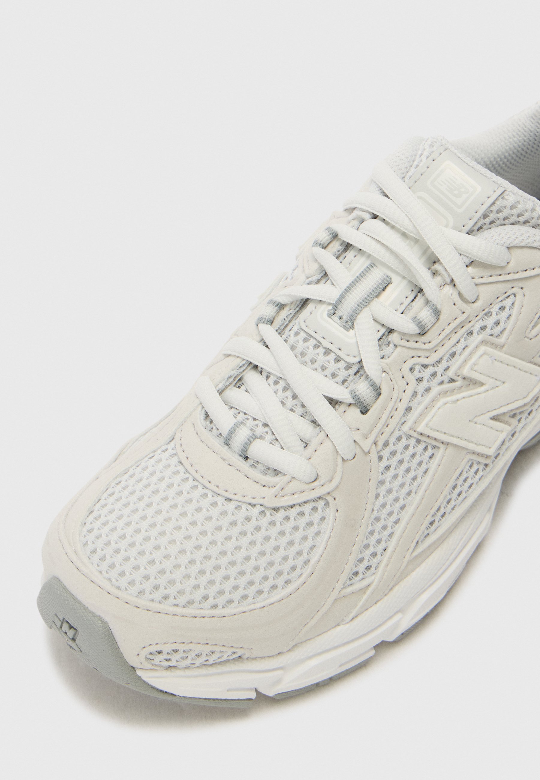 New Balance 740 - Edzőcipők - szürkeállomány