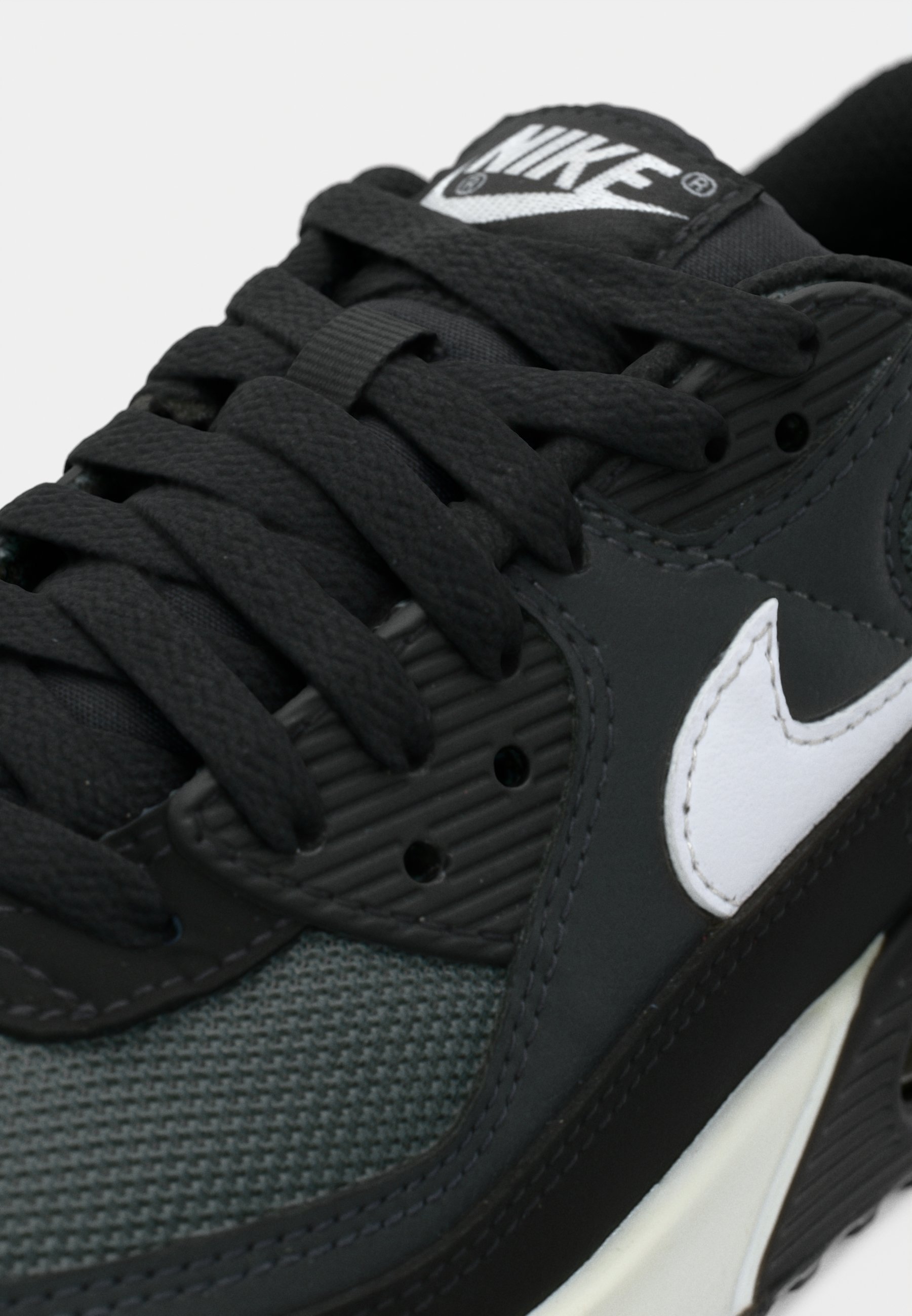 Baskets basses Nike Sportswear