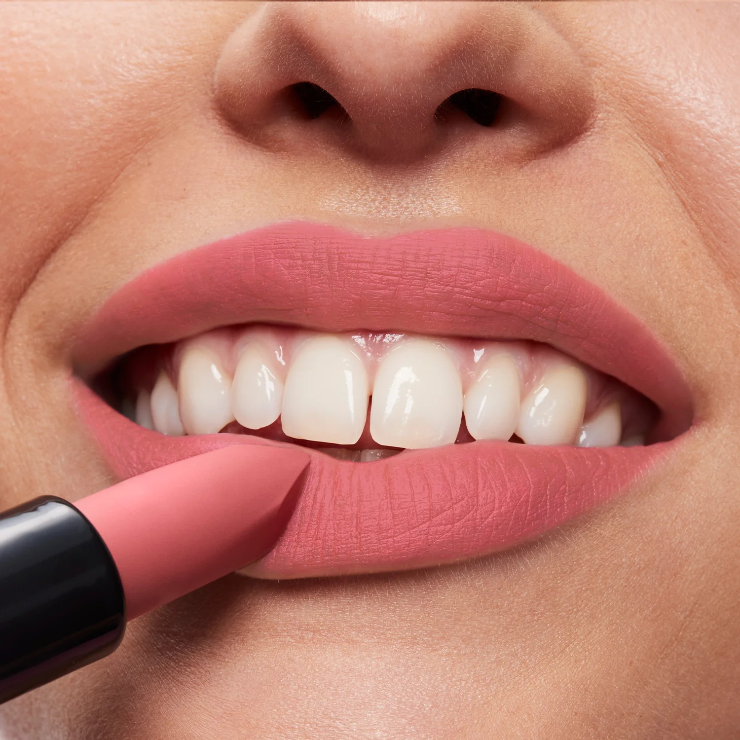 Lip Color Rossetto Ultra Matte - Rossetto mat