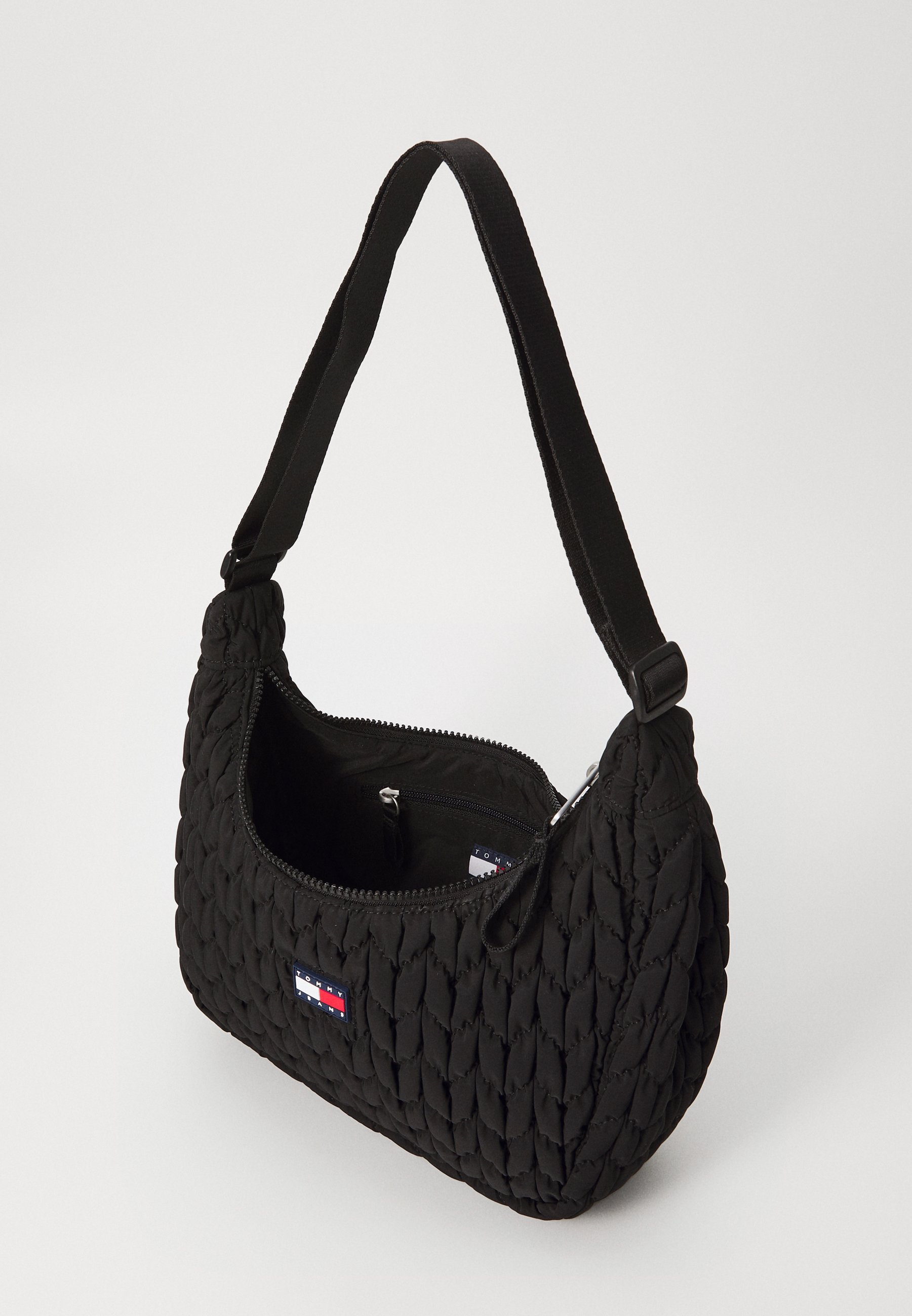 Tommy Jeans URBAN X BODY QUILTE - Handtas - zwart