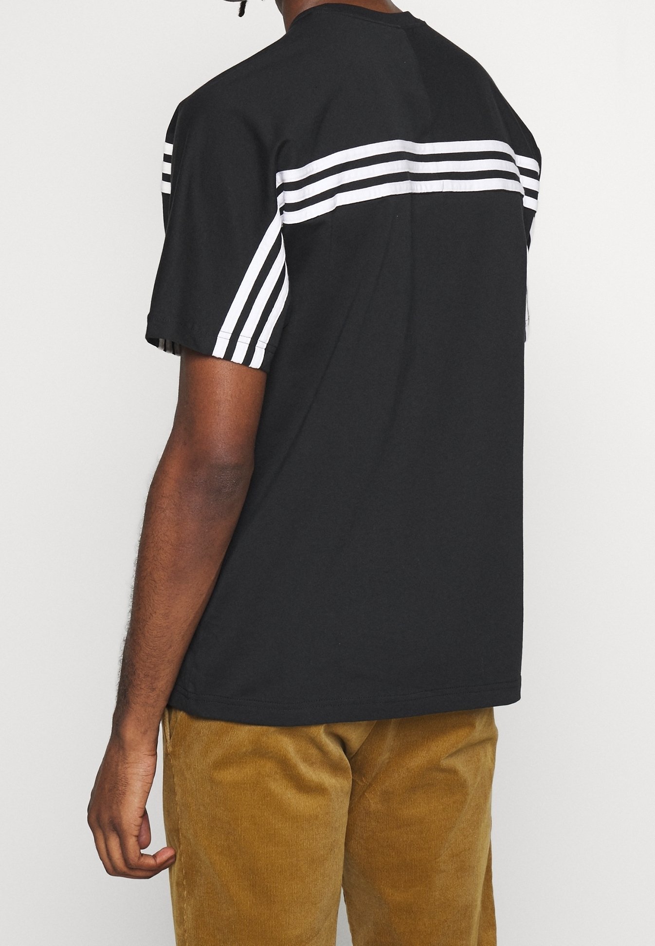 adidas Originals Print-T-Shirt – schwarz