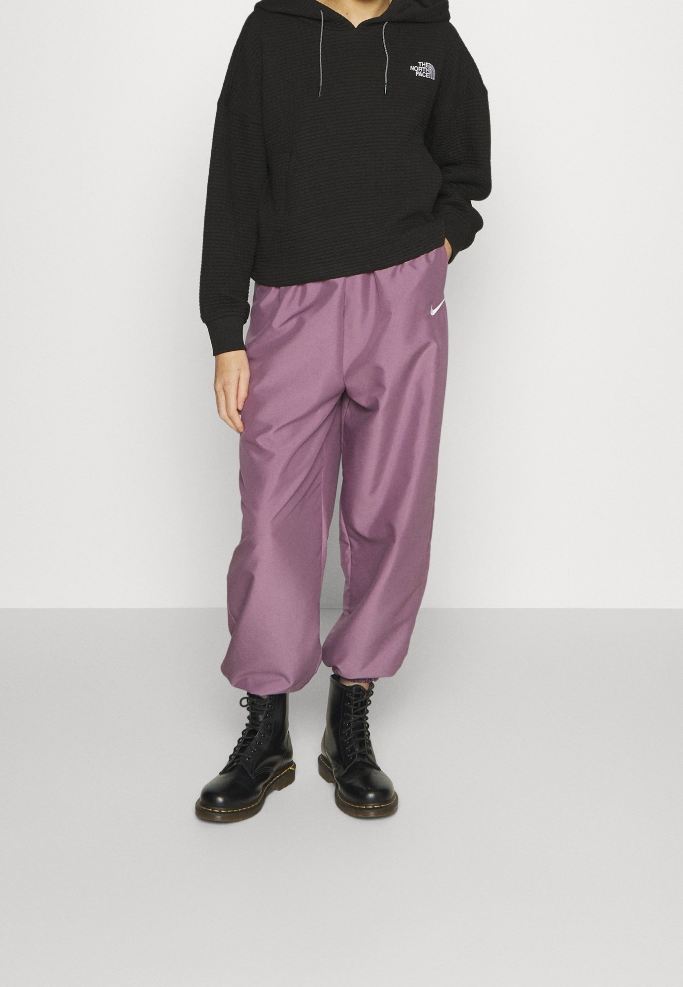 Nike Sportswear Verryttelyasu - liila