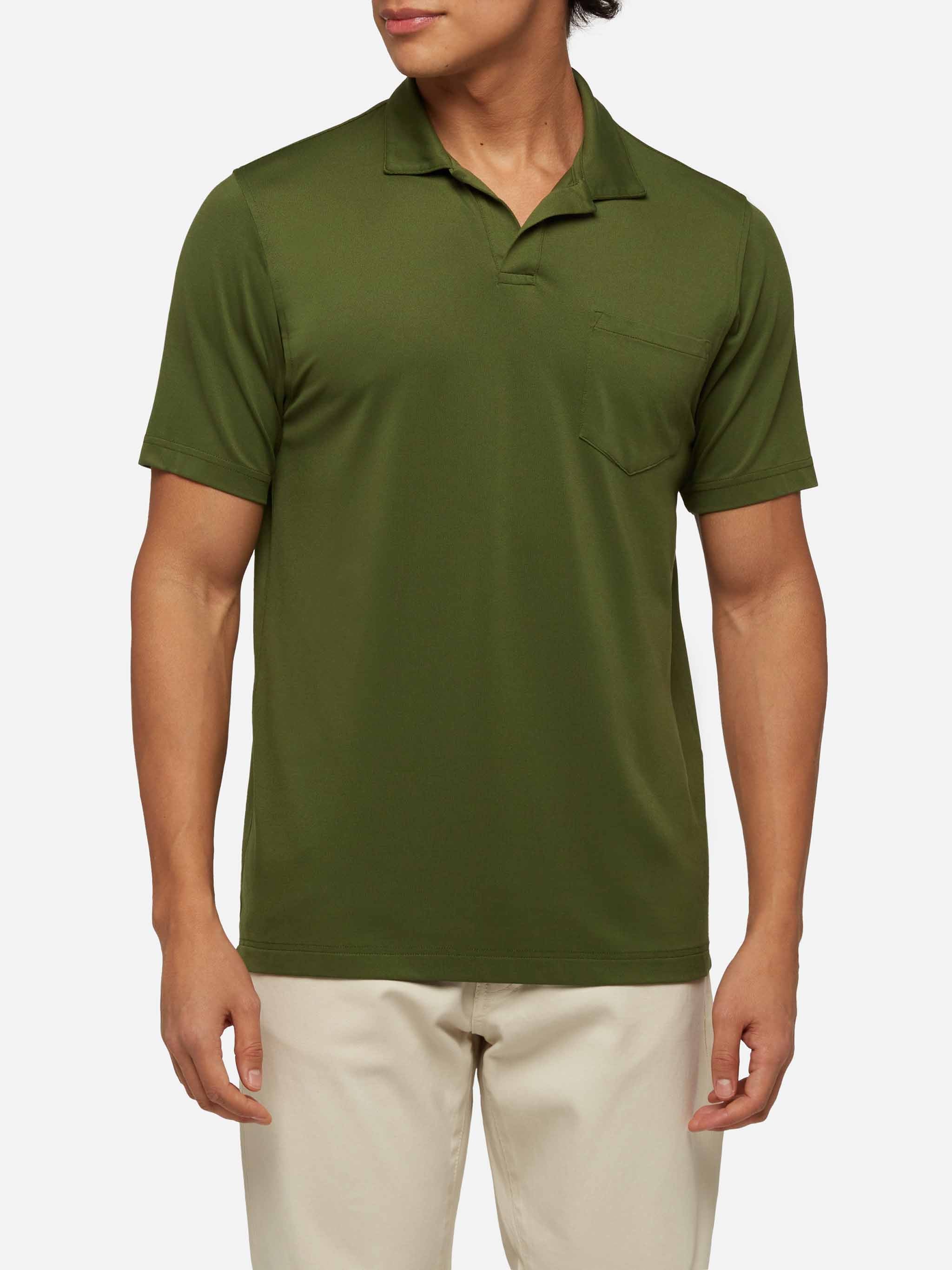 Camber polo shirt van technisch piqué in militaire groene kleur