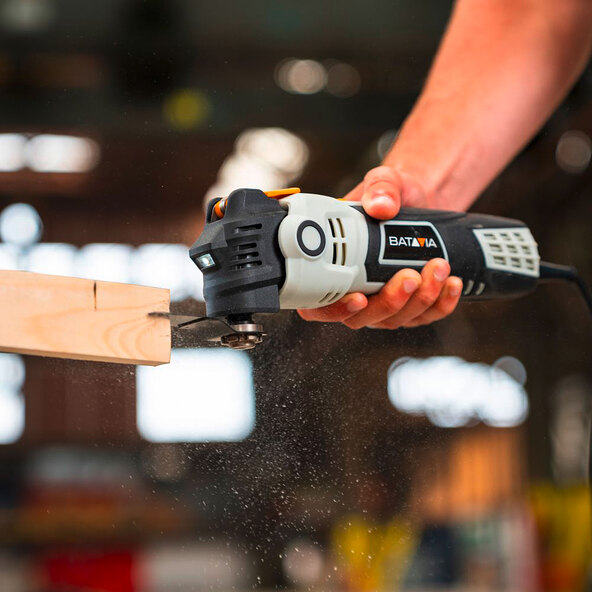 Unealtă multifuncțională, antivibrații, 300 W