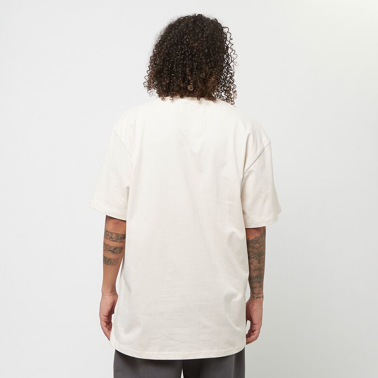 T-shirt essenziale con firma in formato ridotto