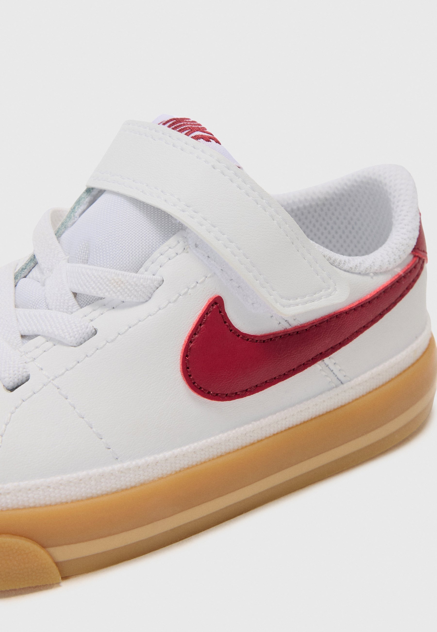Nike Sportswear COURT LEGACY — Kedas — baltā/sarkanā/dzeltenā krāsā