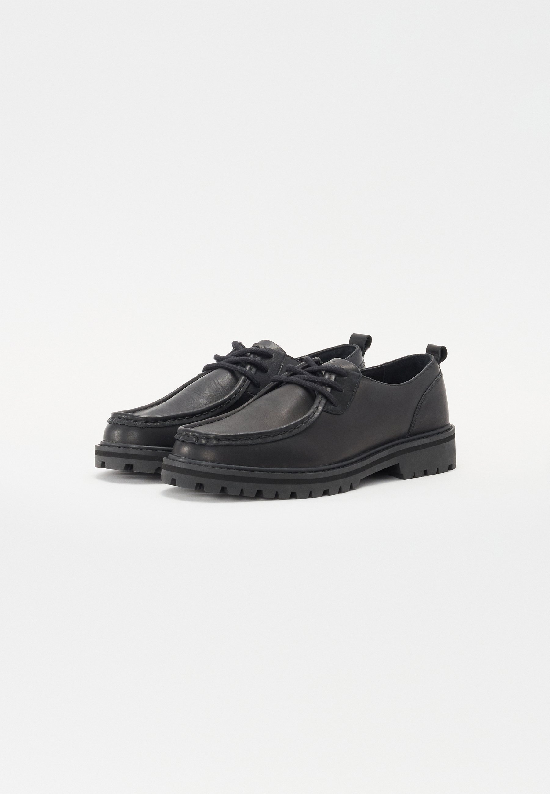 Clae loafers