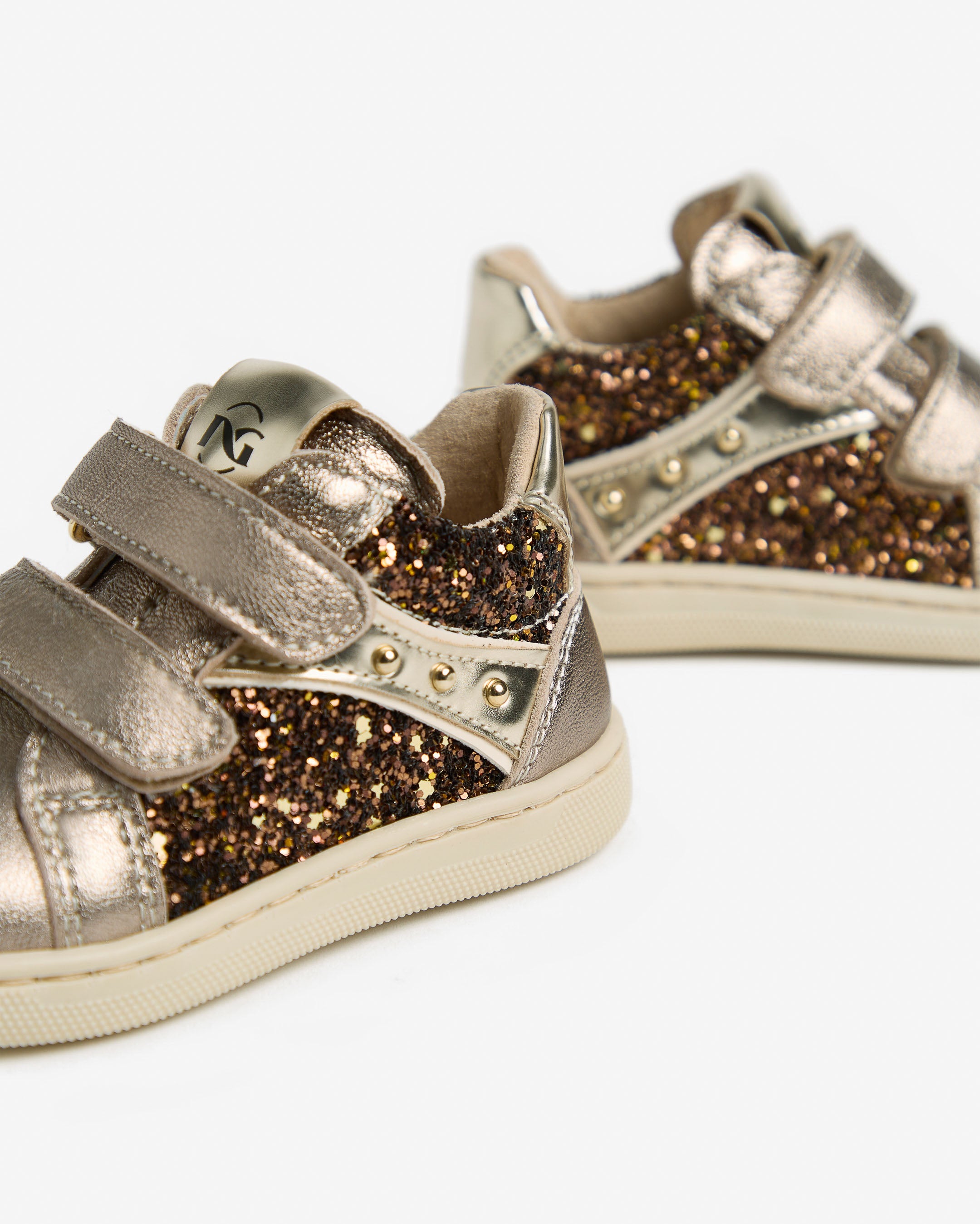  Junior-Sneaker für Mädchen aus Leder und Funktionsmaterial