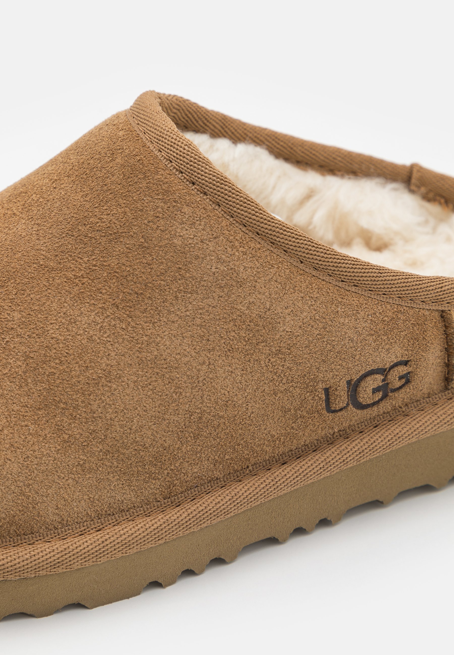 UGG CLASSIC SLIP ON UNISEX - Pantofle - black