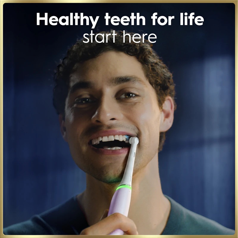 Oral-B iO 9 elektriskā zobu birste ar uzlādējamu korpusu