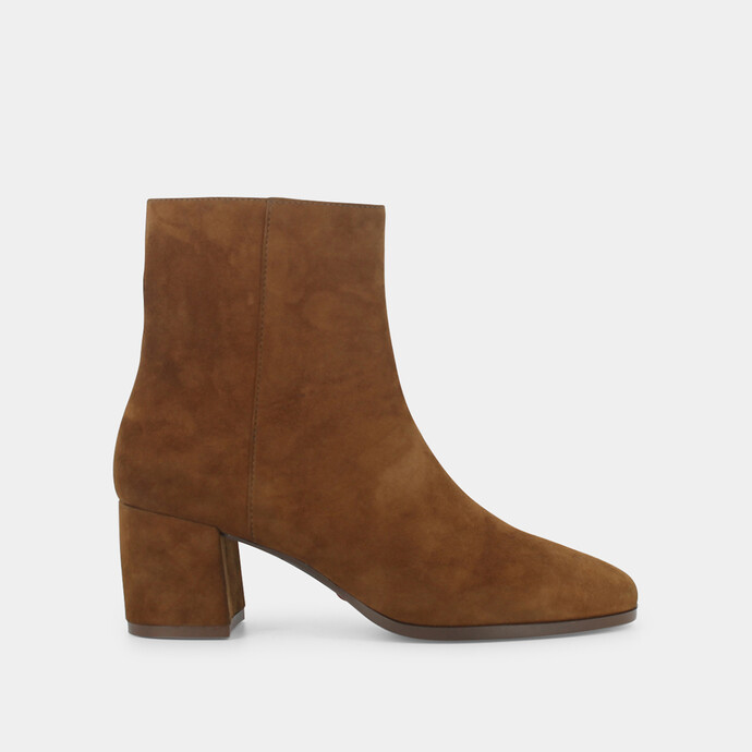 Bottines à talons  en velours cognac