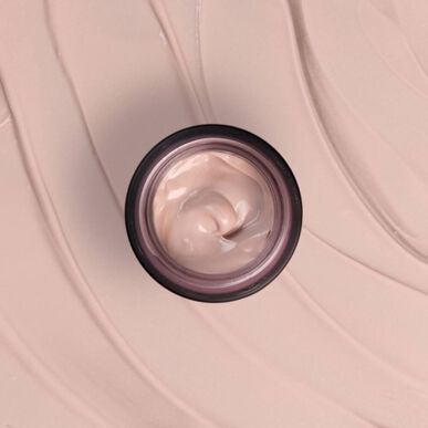 Freshly Cosmetics Genuine Firming Face Cream Natural Menopauss kosteuttava ja rauhoittava voide vaihdevuosien jälkeiselle iholle 50 ml
