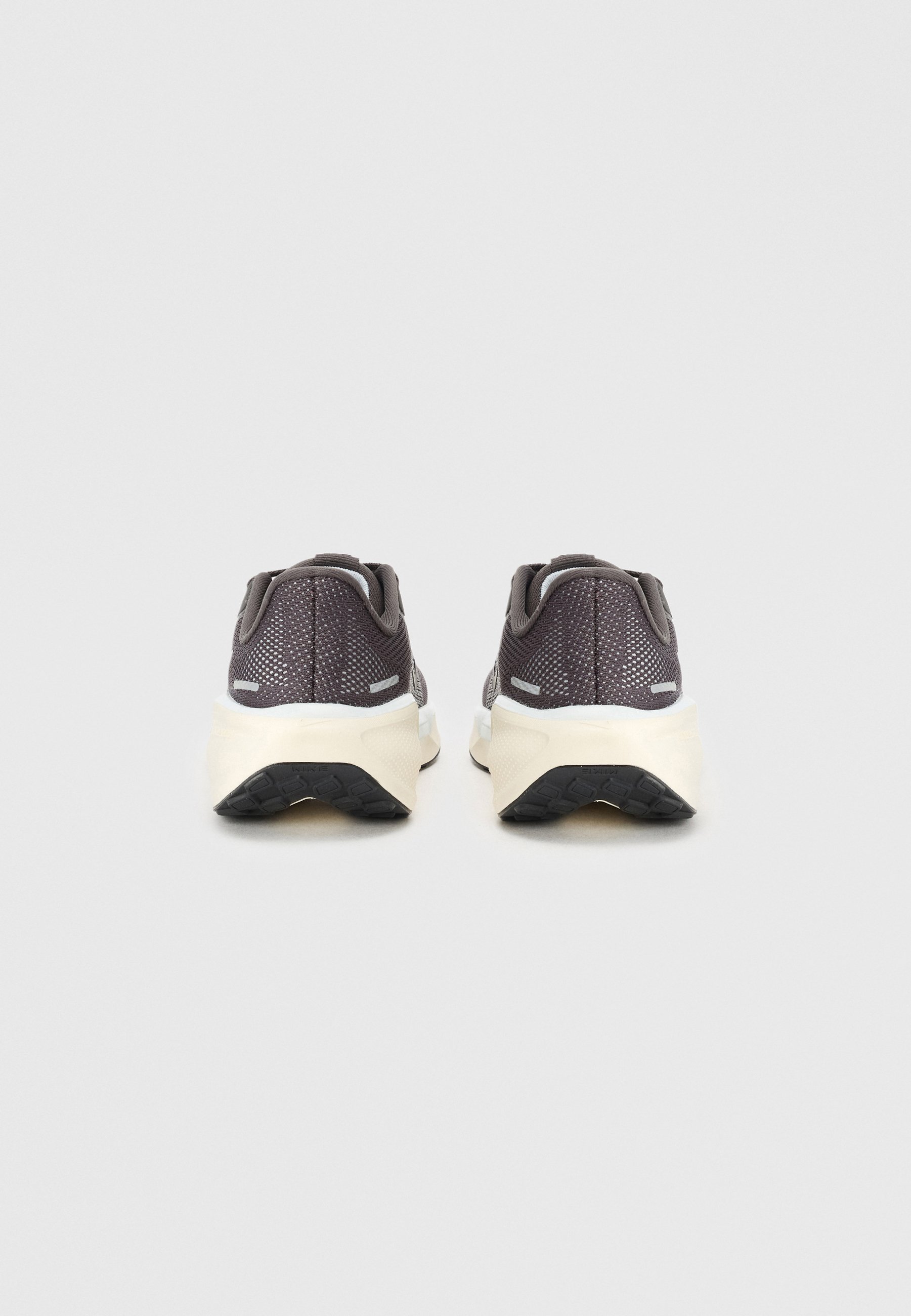 Nike Performance AIR ZOOM PEGASUS 41 UNISEX - Løpesko - medium ash/black/pure platinum-coloured/pale ivory