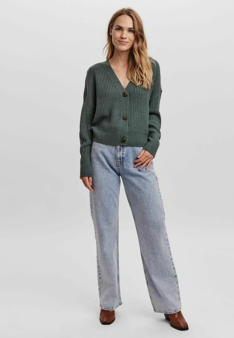 Vero Moda VMLEA V-Ausschnitt-Cardigan - Cardigan - Balsamgrün