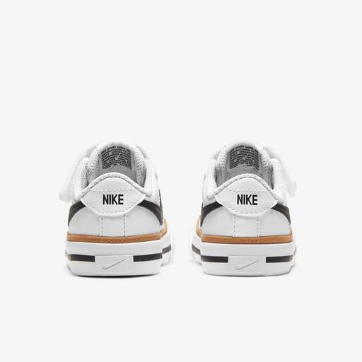  Nike Court Legacy