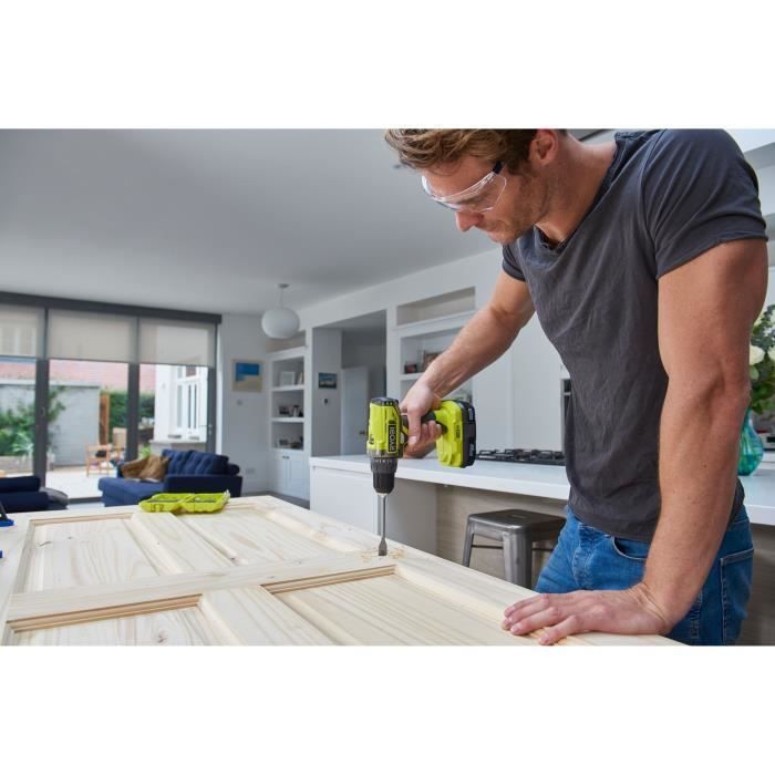 RYOBI - Perceuse-visseuse compacte 18V ONE+ - 2 batteries lithium+ 2,0 Ah - chargeur 1,5 A - Sac de transport - R18DD2-220S