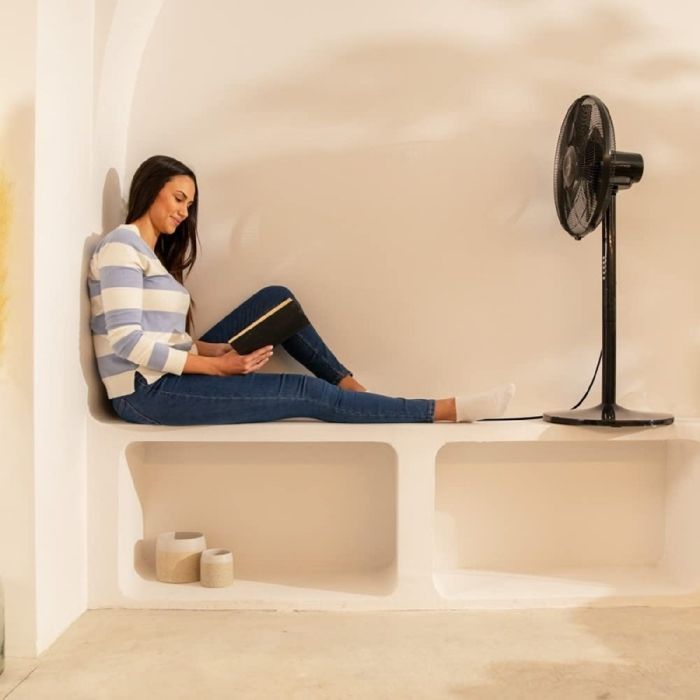 Ventilador de pedestal y escritorio inteligente 2 en 1 Cecotec EnergySilence 555 XL. 55 W, 40,6 cm de diámetro, 5 aspas, motor de cobre.