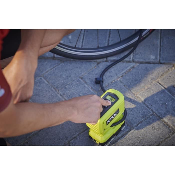 18V Compressor - RYOBI - RPI18-0 - Up to 11 bar - Comes with 3 inflation nozzles