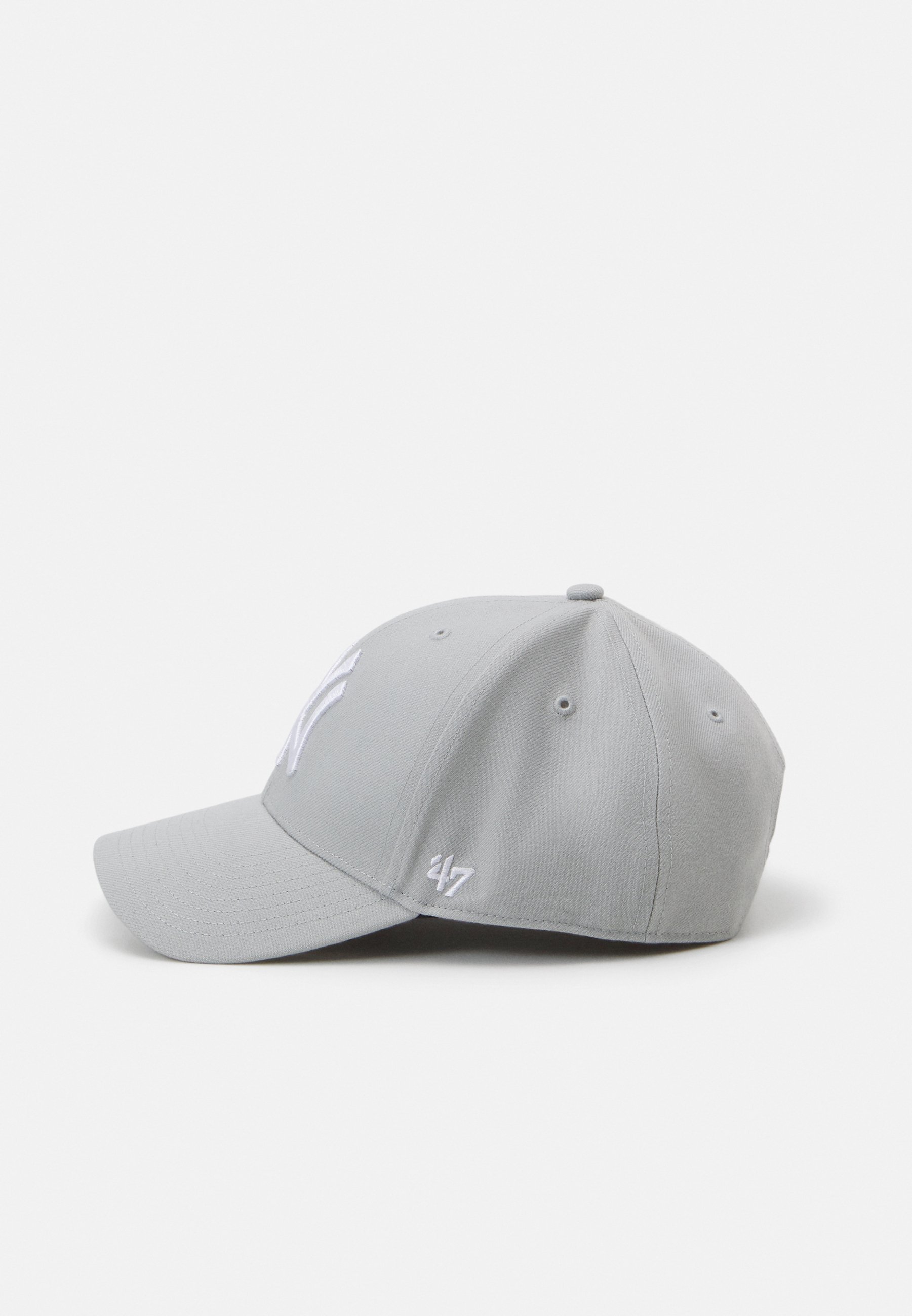 '47 Caps