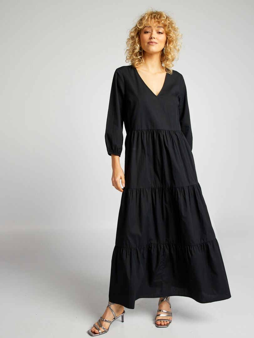 Vestido longo com mangas compridas - preto