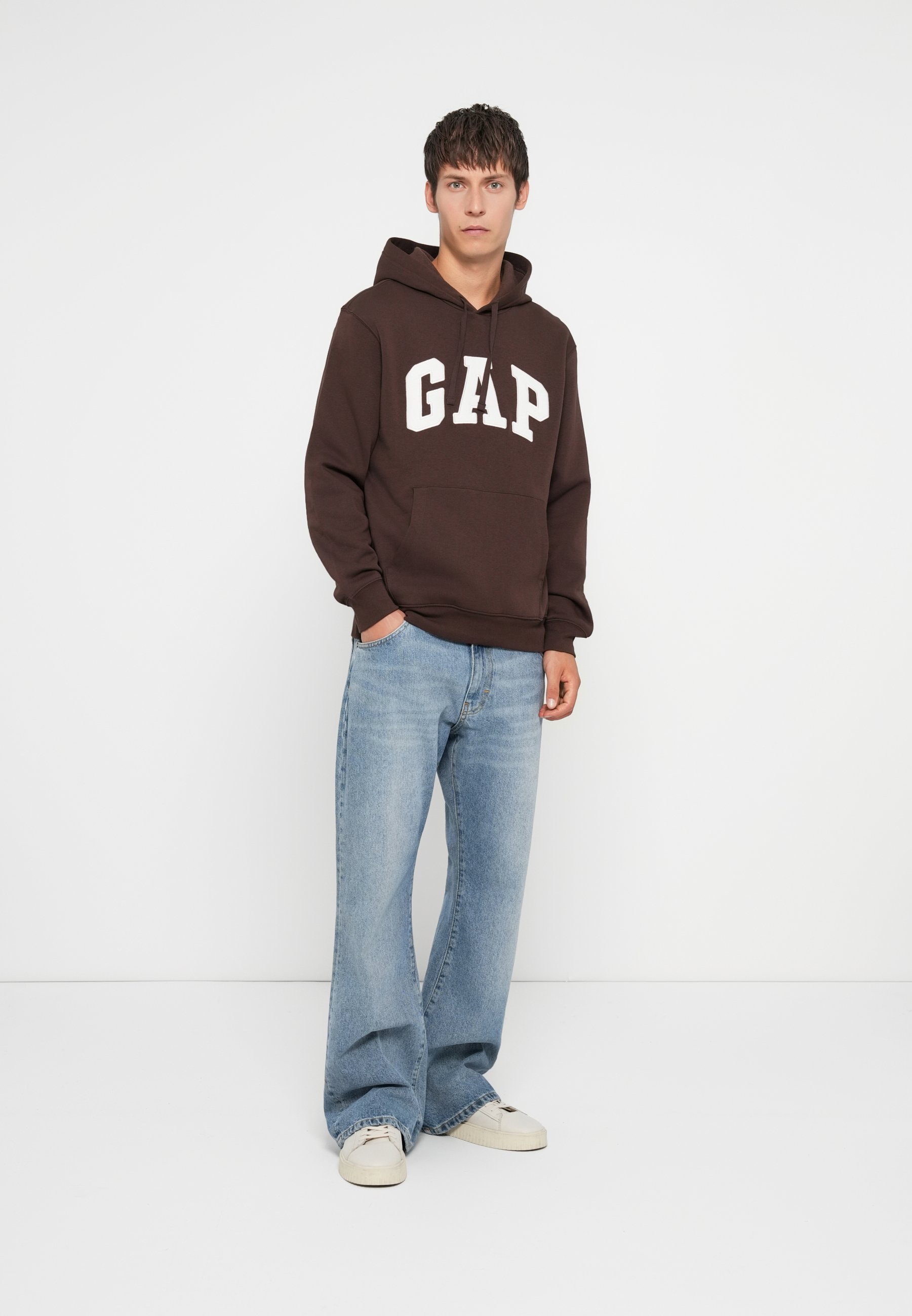 Moletom com logo GAP HERITAGE - marrom escuro