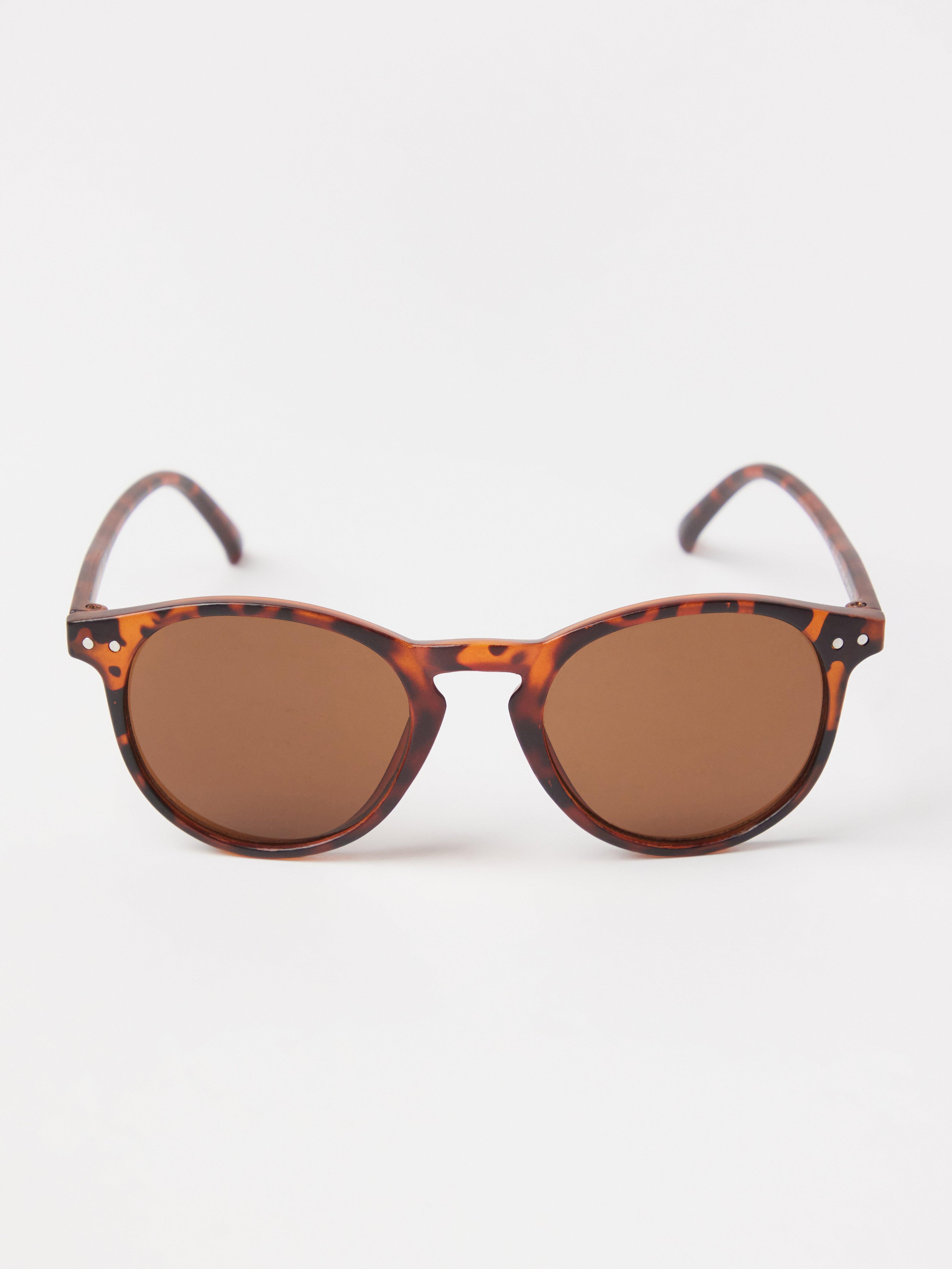 Gafas de sol marrones