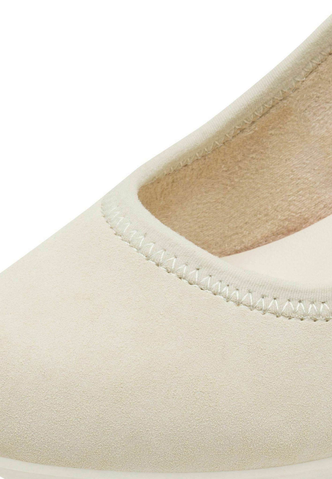 s.Oliver Classic Heels - Creme