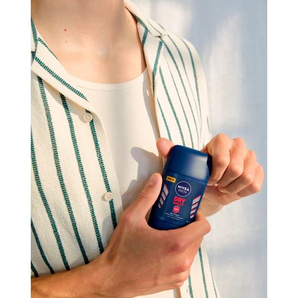 NIVEA Men Dry Impact antiperspirant v stiku<br>50 ml