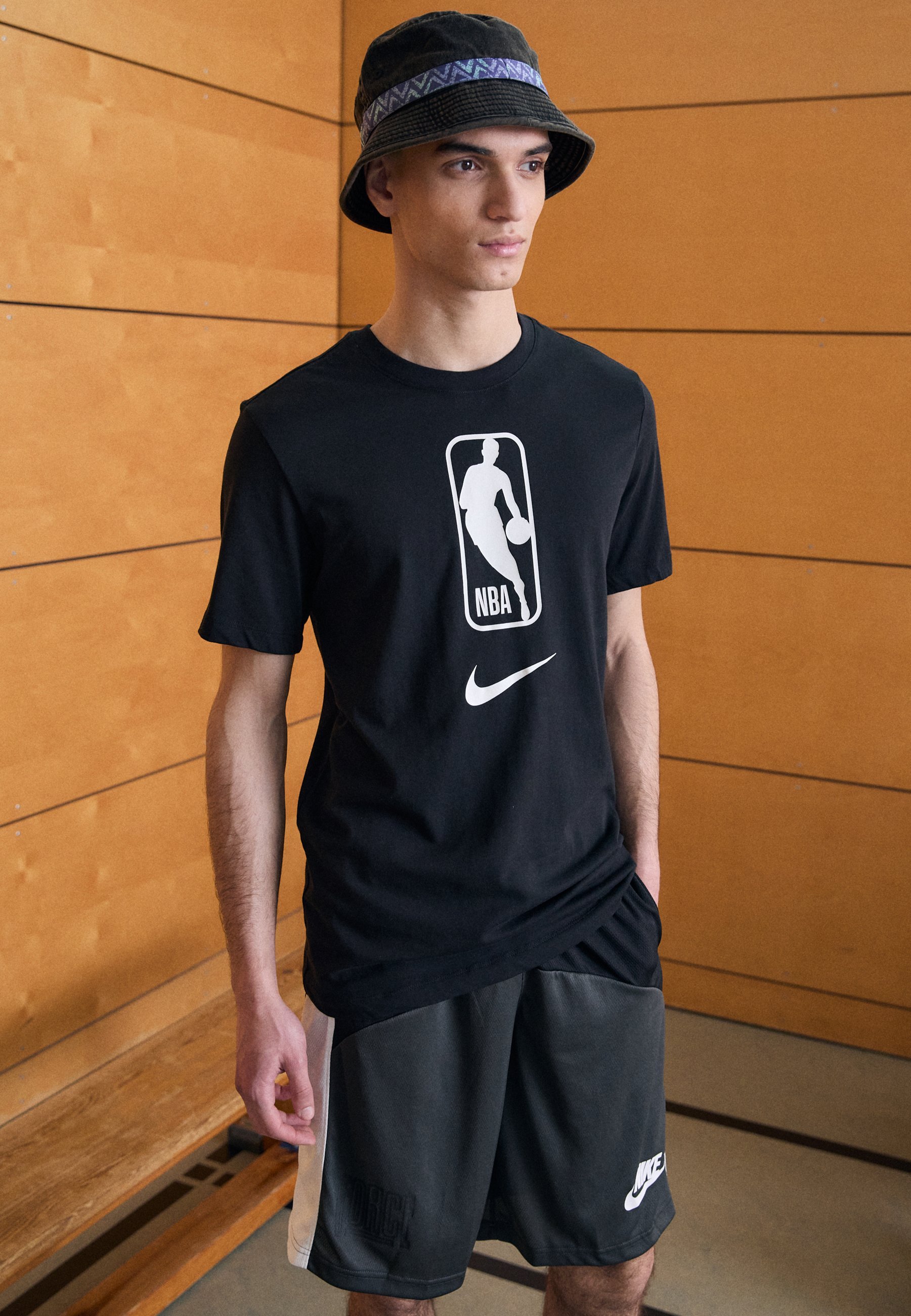 NBA DRY TEE - T-shirts med print - black/whiteNike Performance