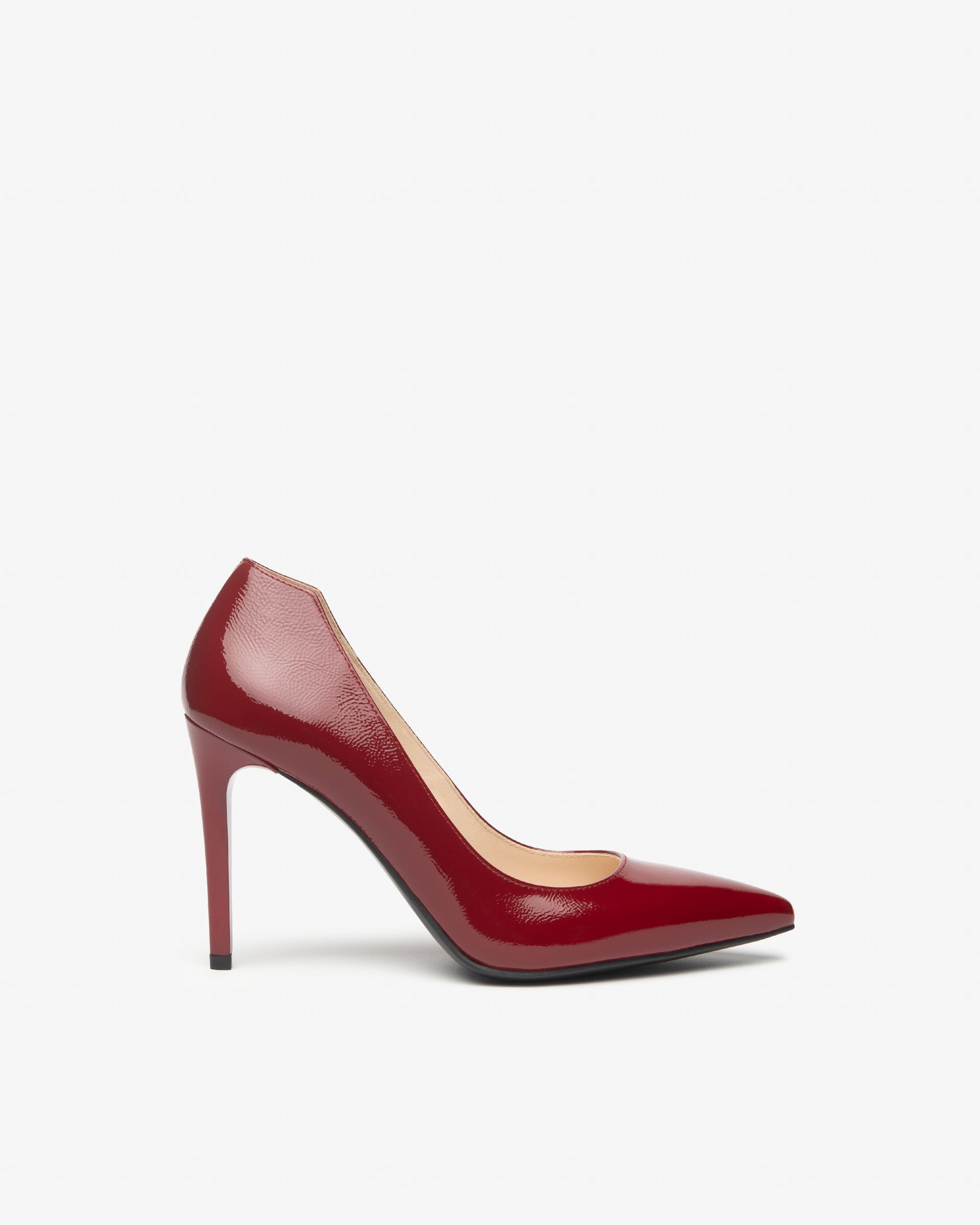  Damen-Pumps aus Lackleder