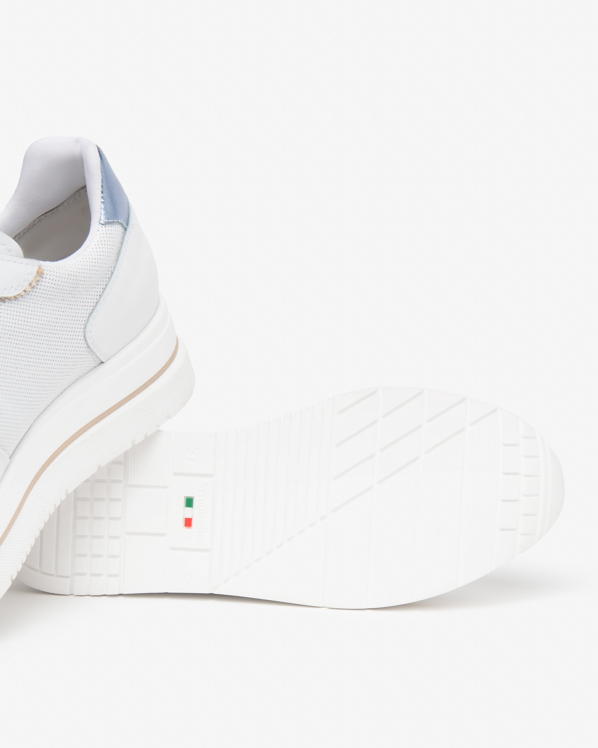  Damen-Sneaker aus Leder und Funktionsmaterial