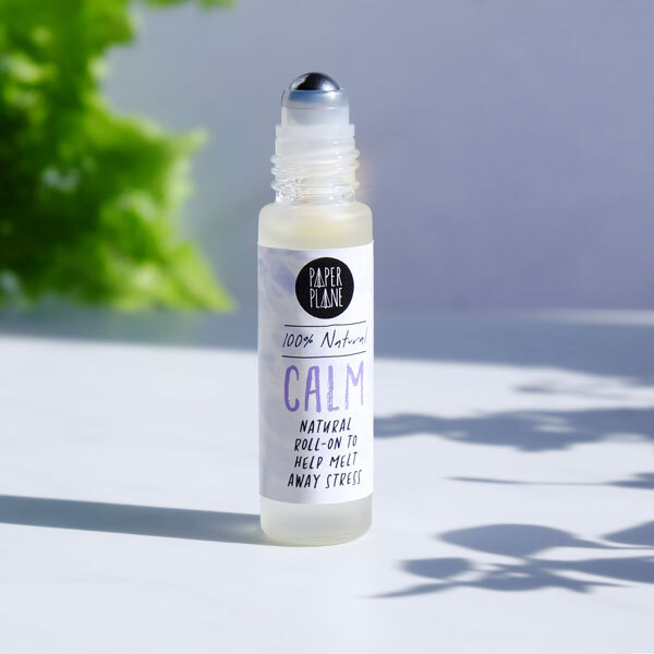 Olio calmante per punti di pulsazione Paper Plane 10ml | Salute | Superdrug
