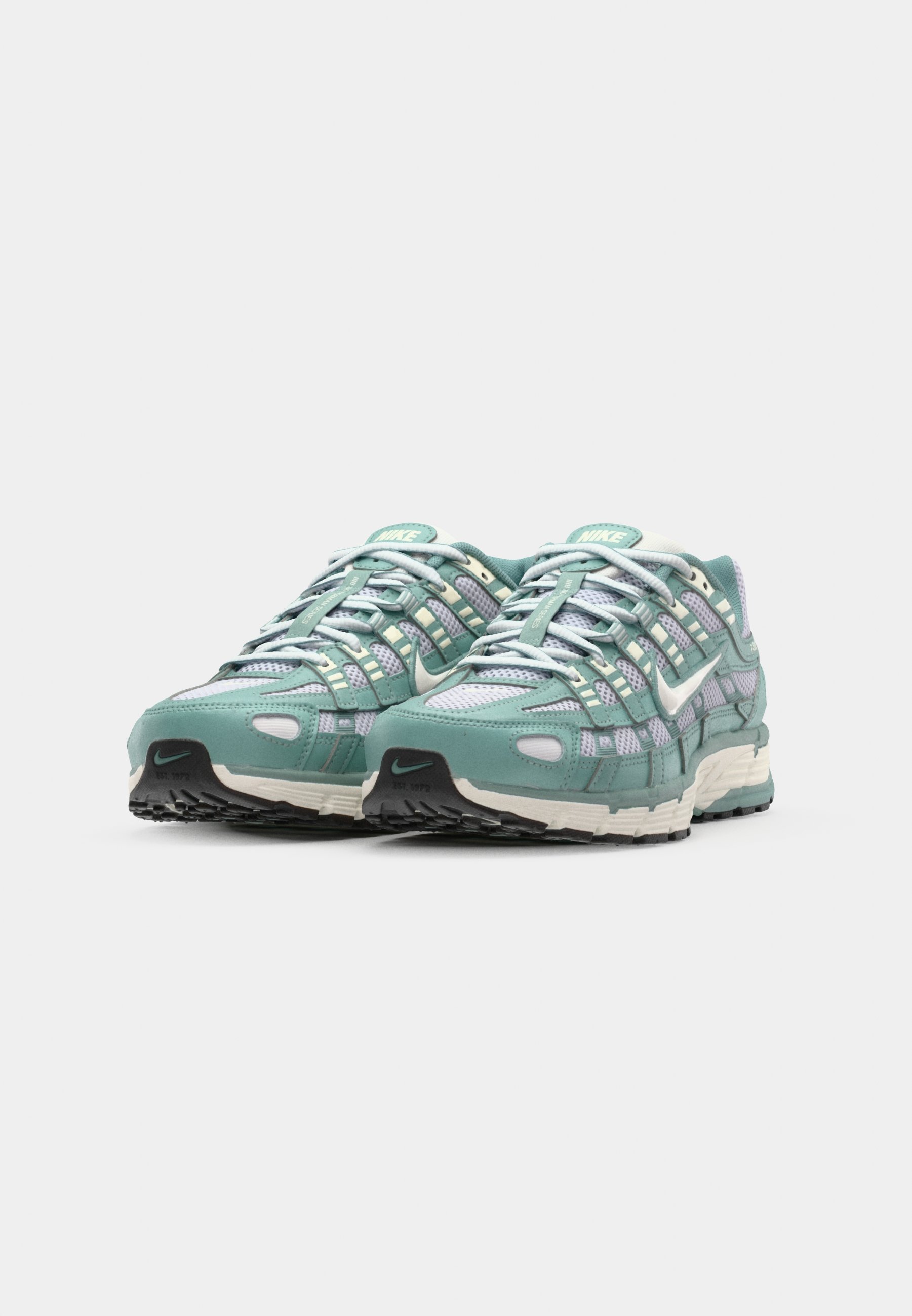 Nike Sportswear P 6000 - Buty sportowe - kanon/miękka perła/odcień platyny/czarny/srebrny metalik