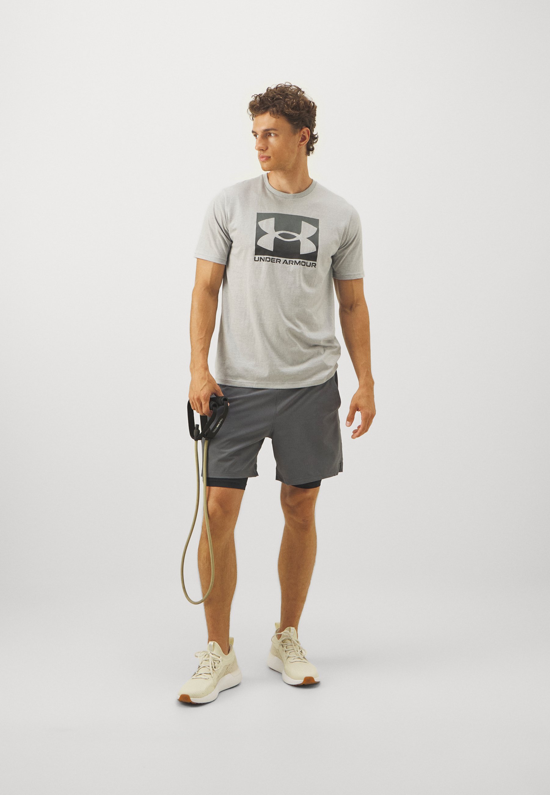 Under Armour BOXED - T-shirt stampata - grigio chiaro mélange/grafite