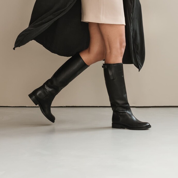 Bottes cavalières  en cuir noir