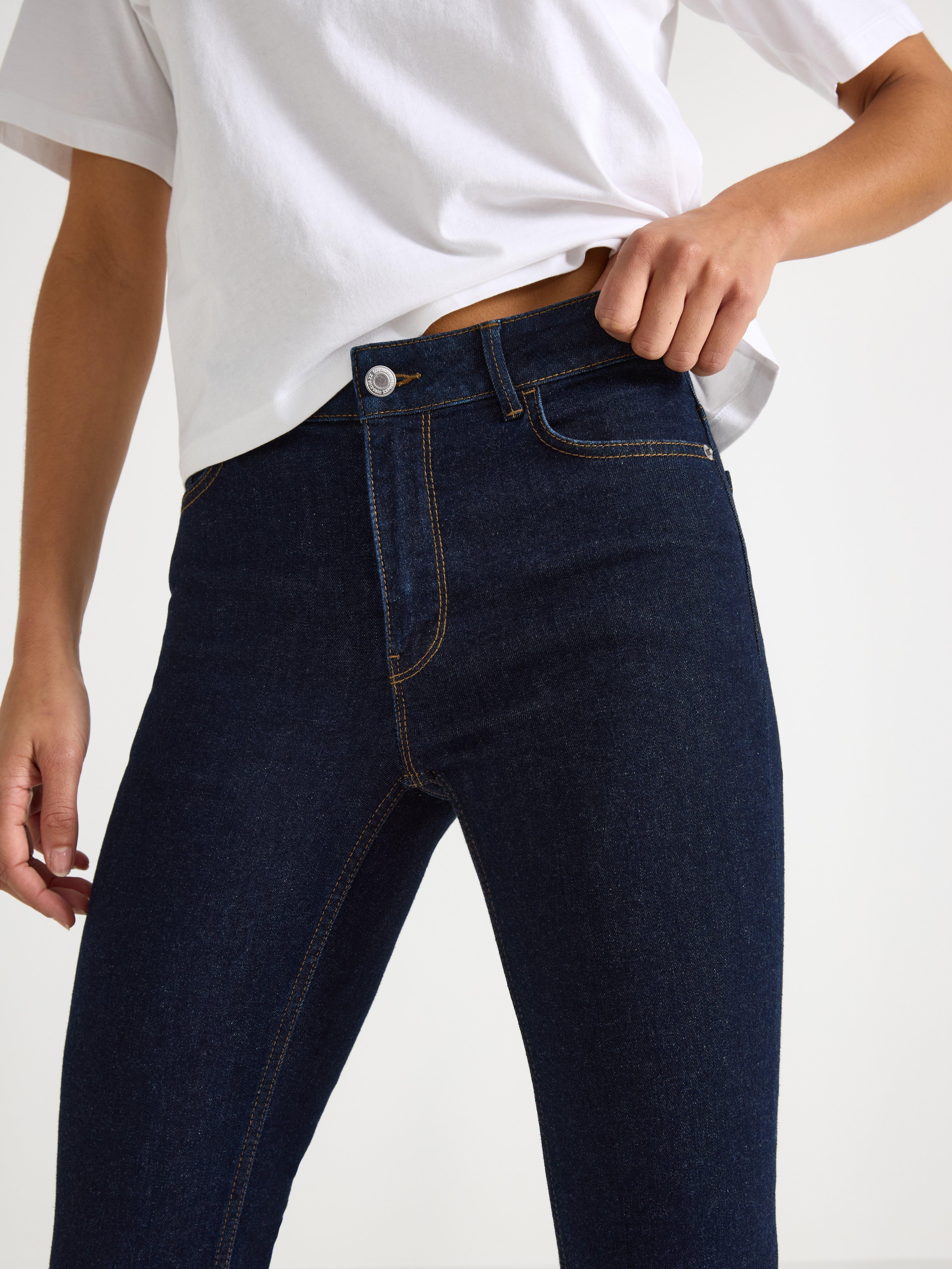 Džíny FLARE Karen s středně vysokým pasem, zkrácené, tmavý denim
