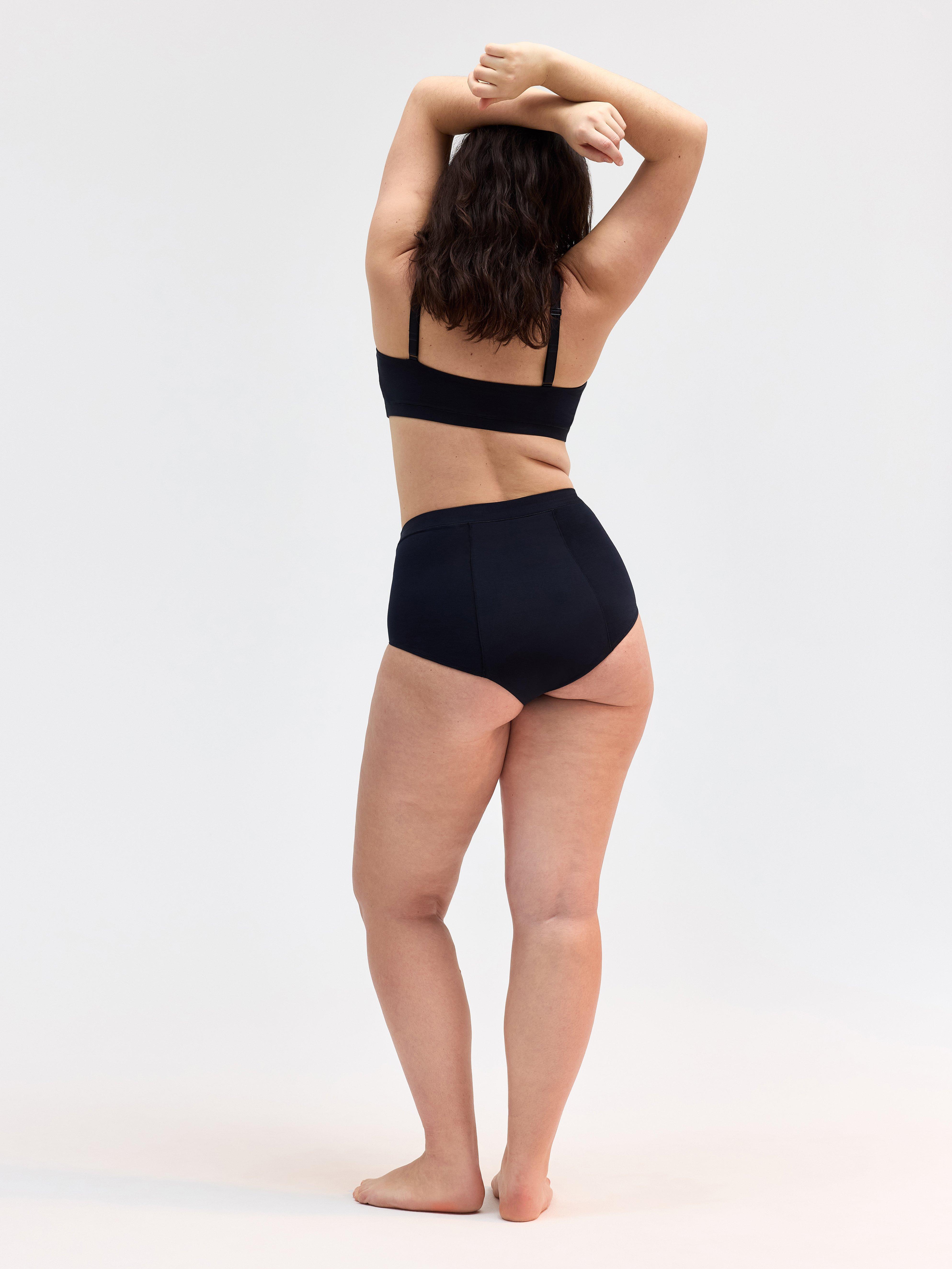 Menstrosa med super absorption – hög midja – Female Engineering Black