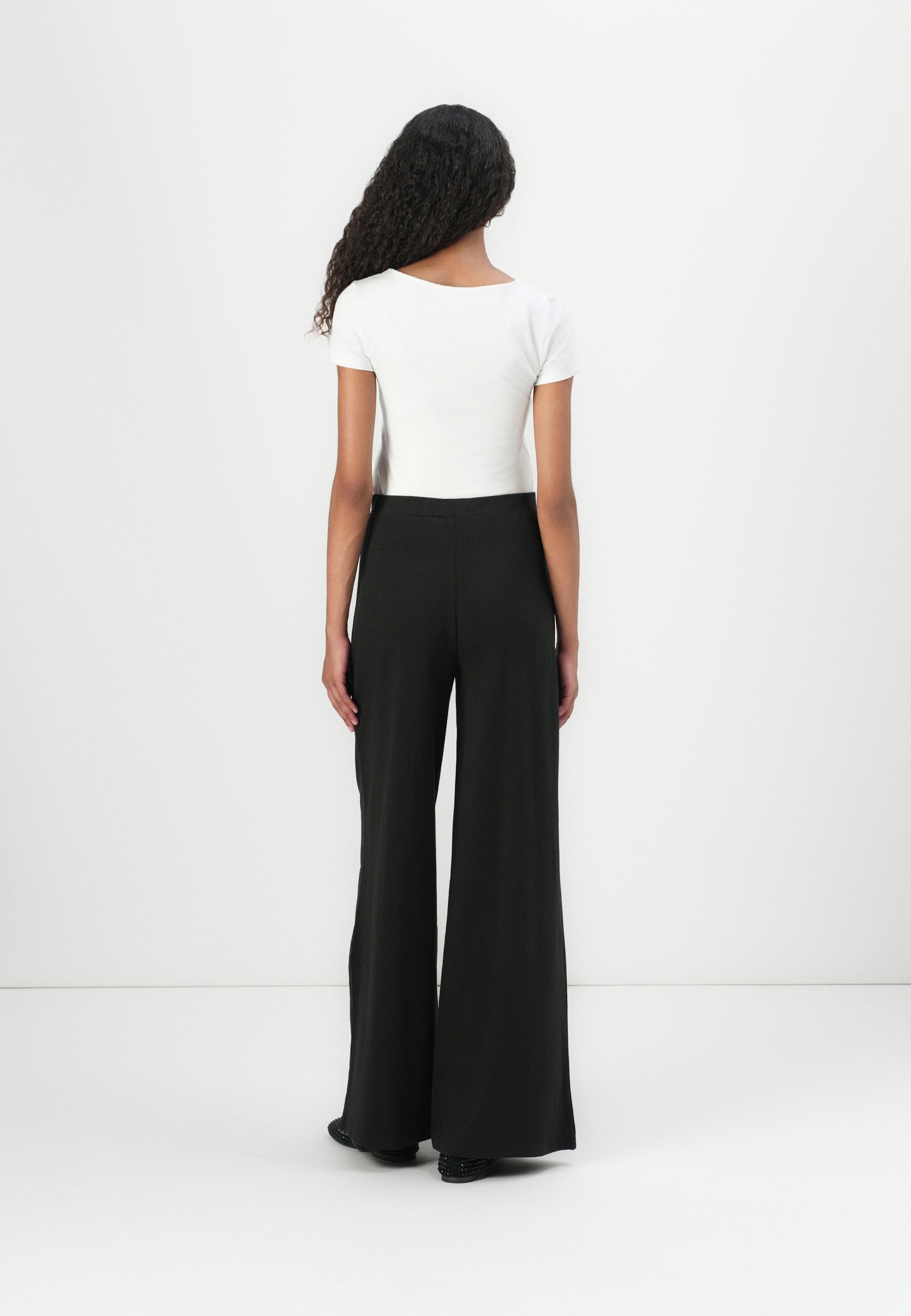 MAMALICIOUS WIDE JRS HW - Spodnie - czarne