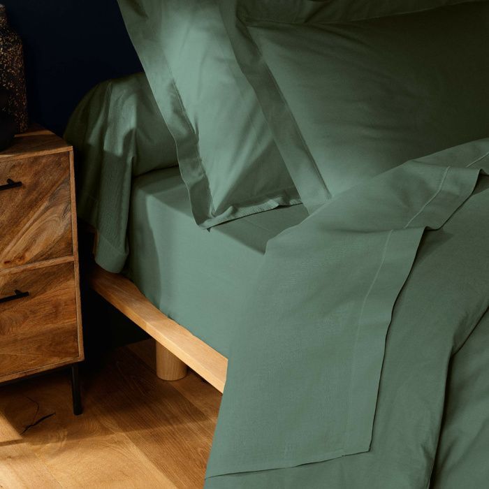 Lina plat laken 240 x 300 cm 100% katoen 57 draden - Ceder, afgewerkt met zoomsteek (2 personen)