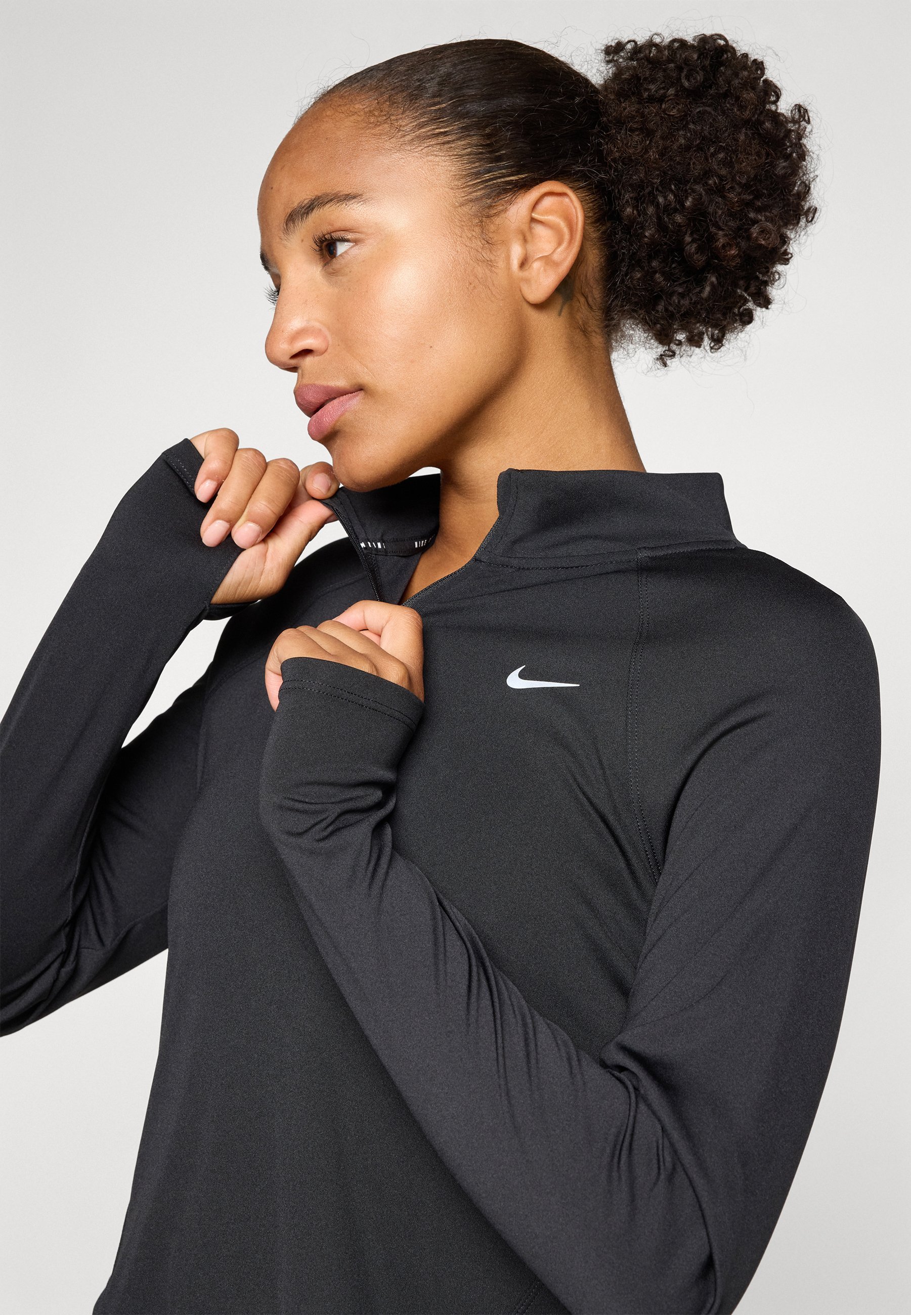 Nike Performance TEMPO TOP – Langarmshirt – Schwarz/Weiß