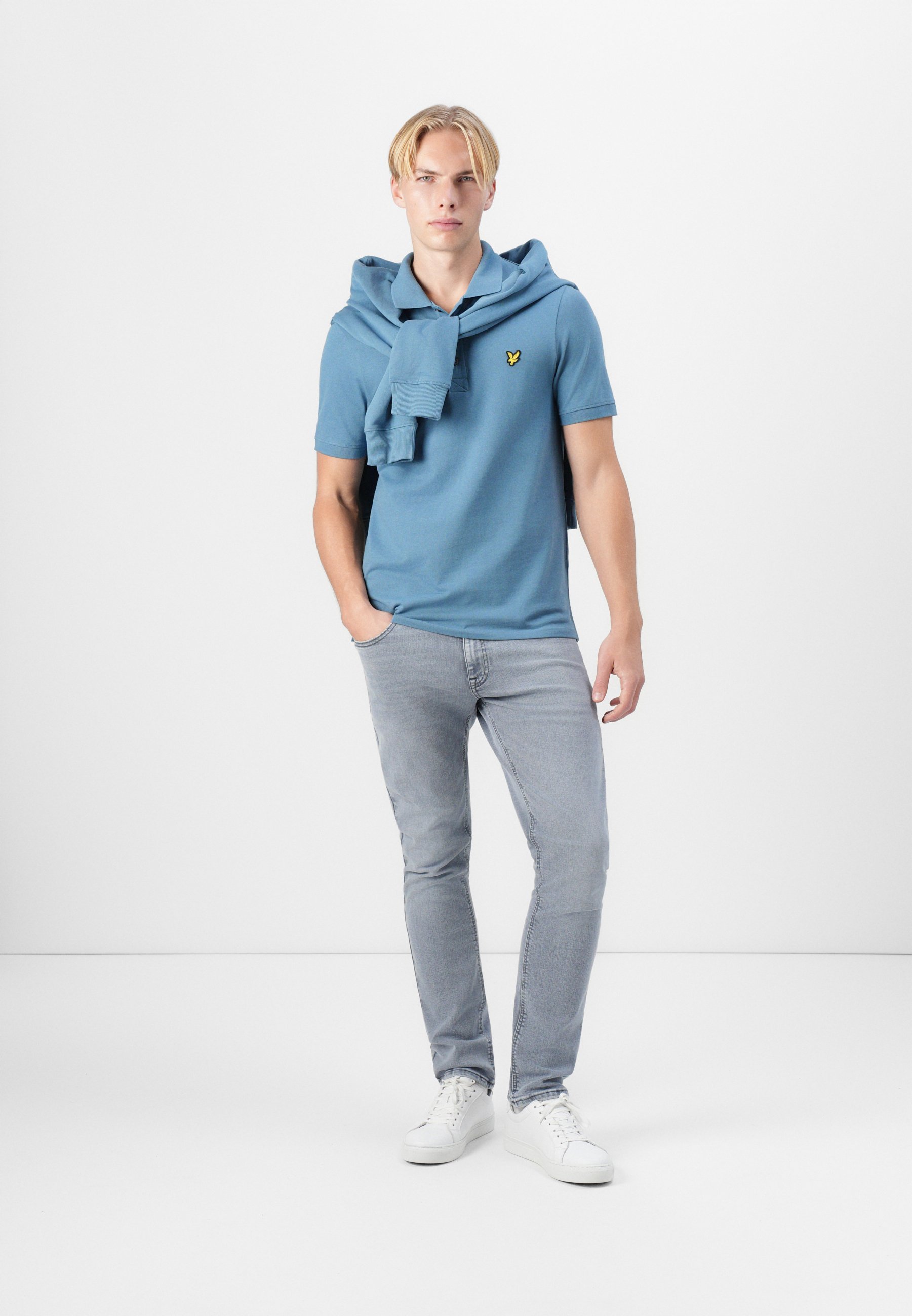 Koszulka polo Lyle & Scott - ocean sky