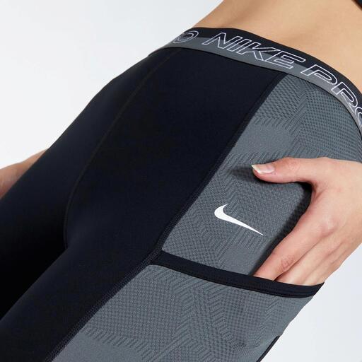 Nike Pro