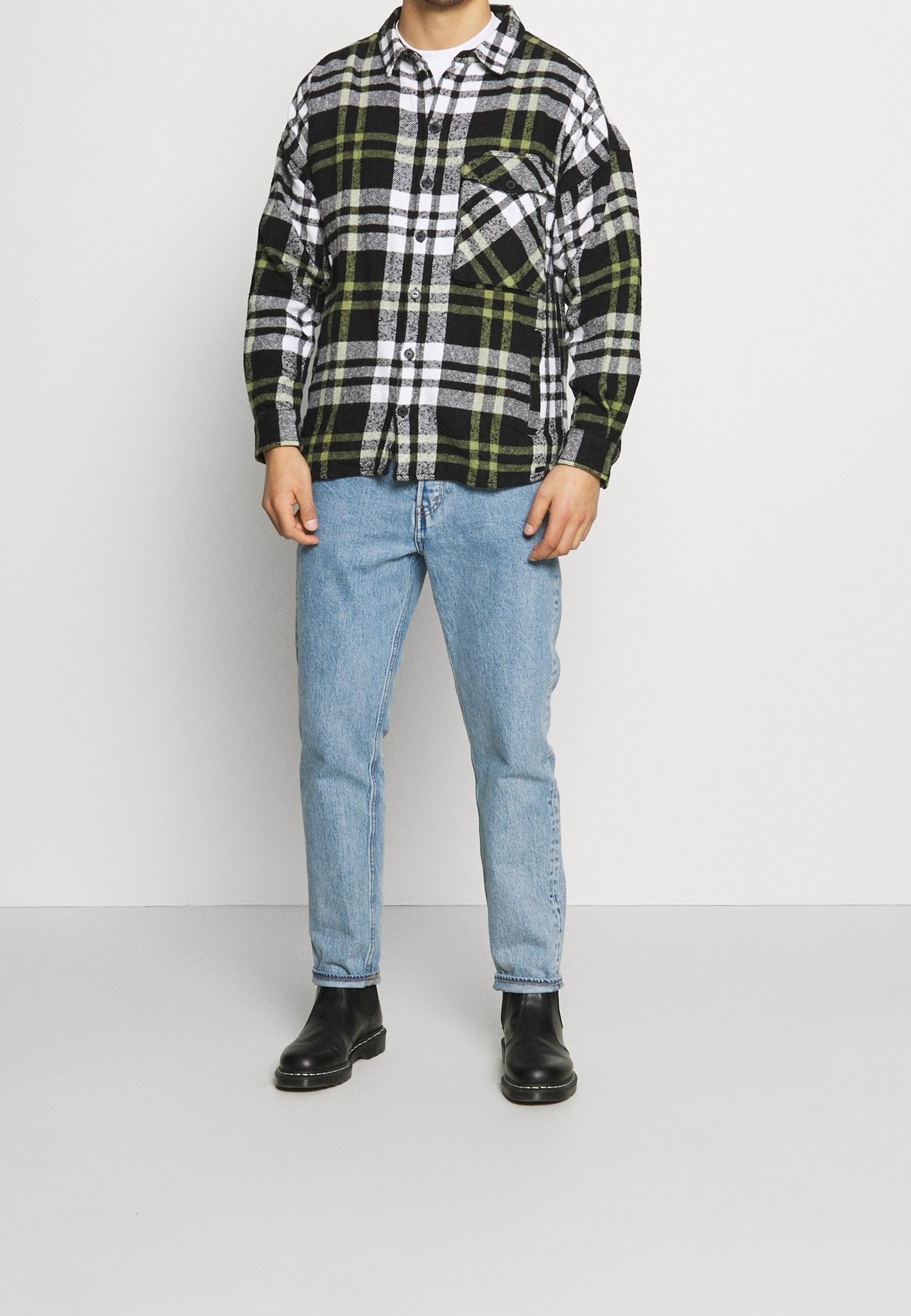 Tigha shirt - zwart