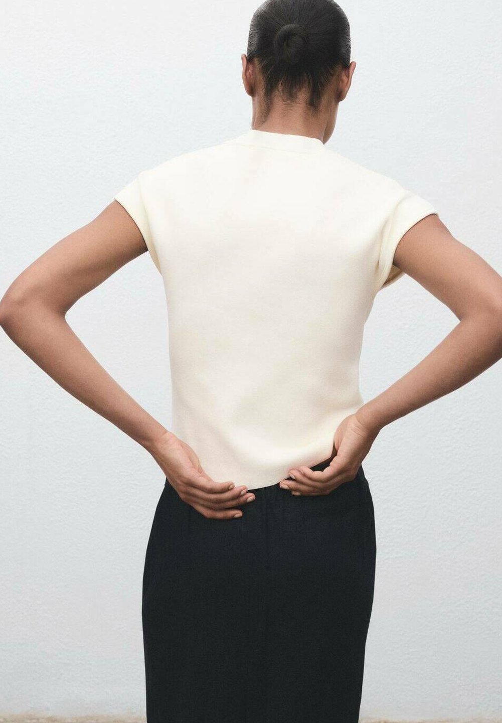 T-shirt Mango Basic - con