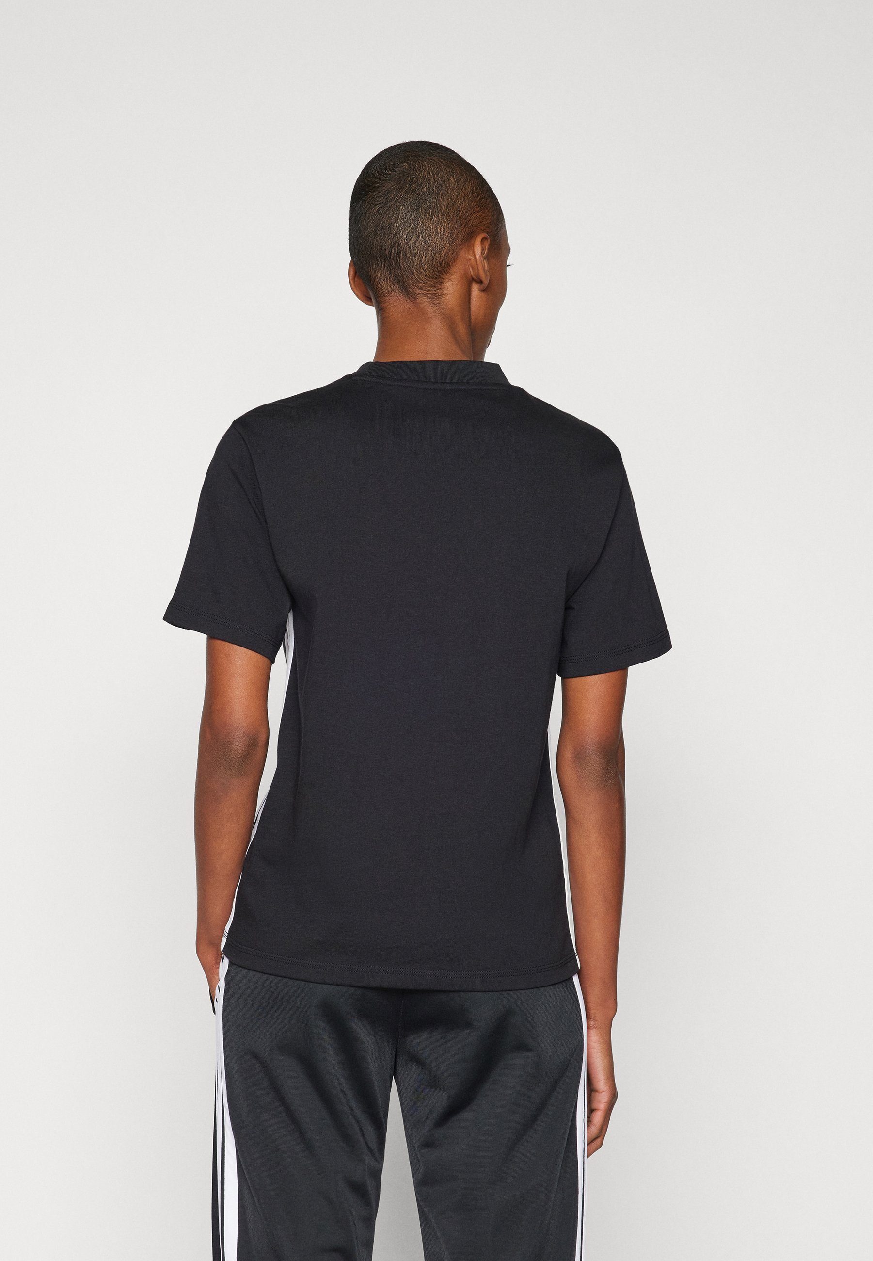 Tričko s potiskem adidas Sportswear - černobílé