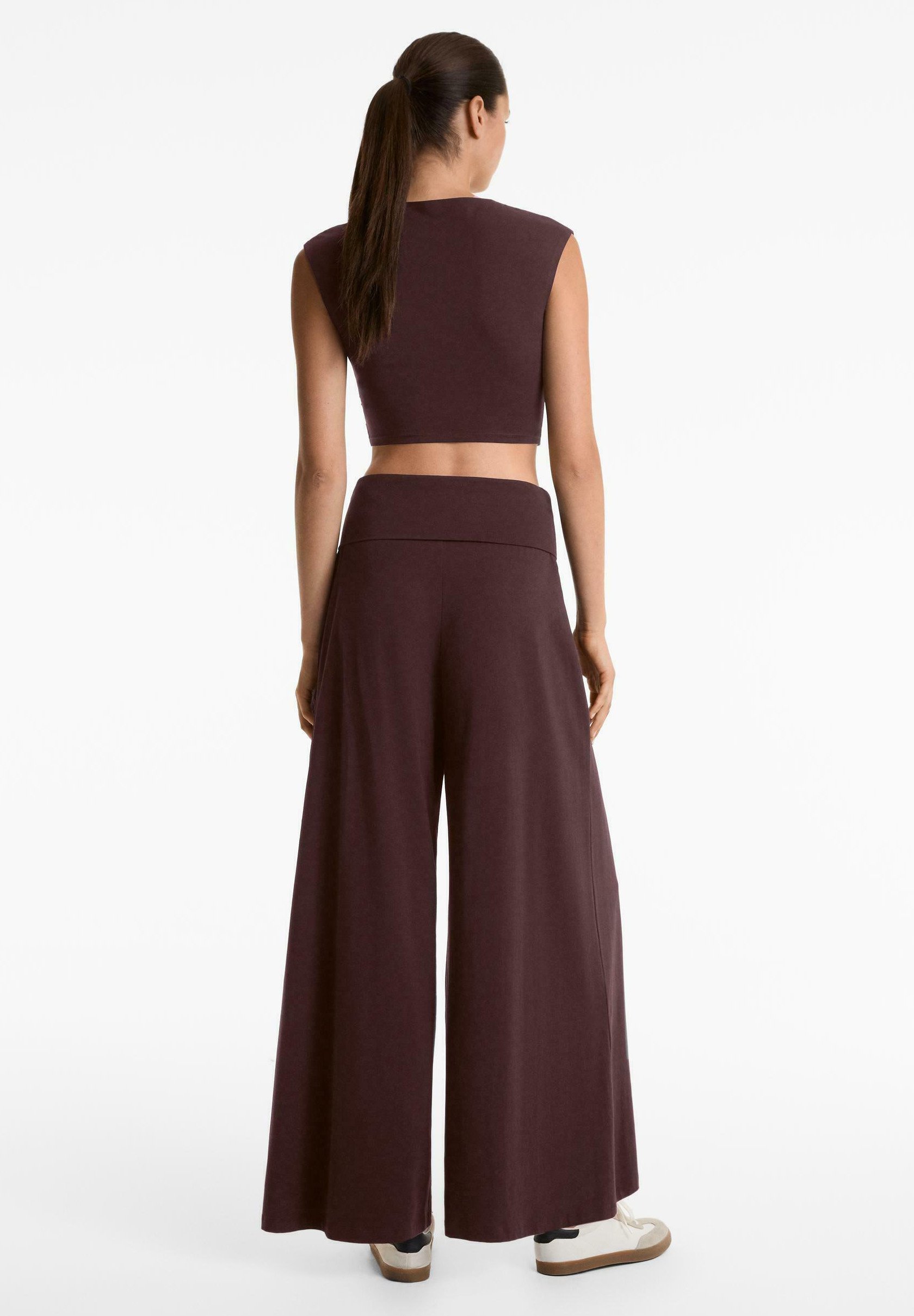 OYSHO MIT UMKLAPPE - Hose - braun