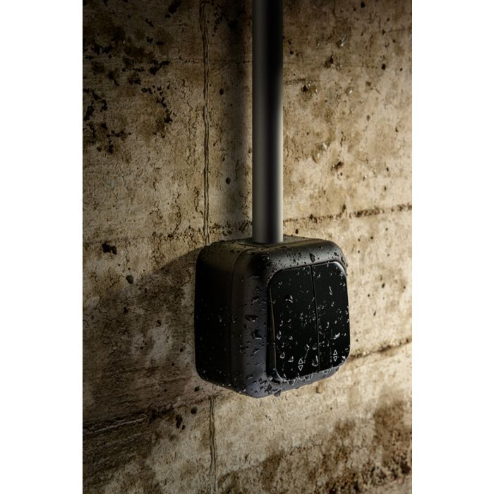 Interruptor doble bidireccional impermeable negro